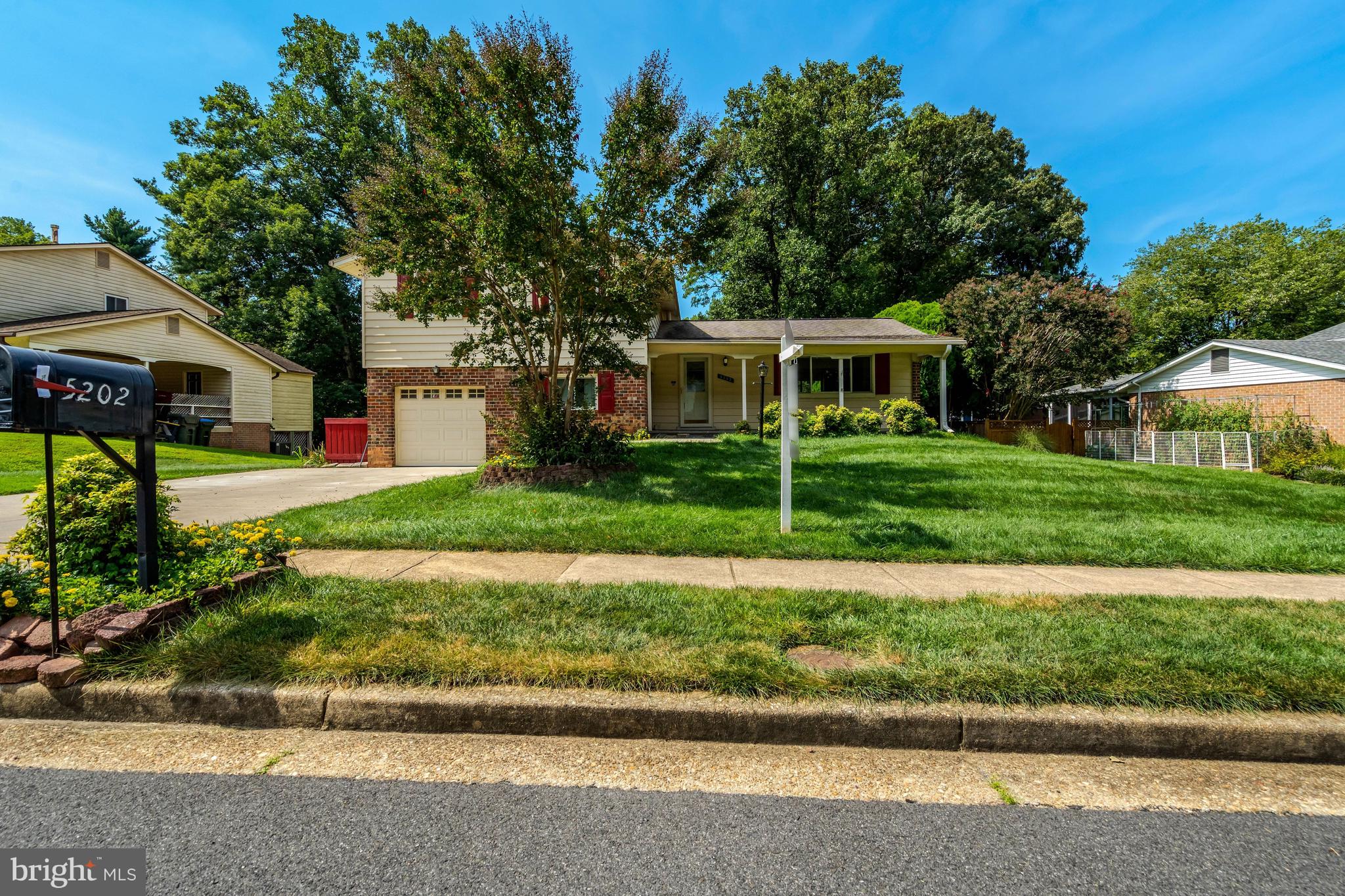 5202 RICHARDSON DRIVE