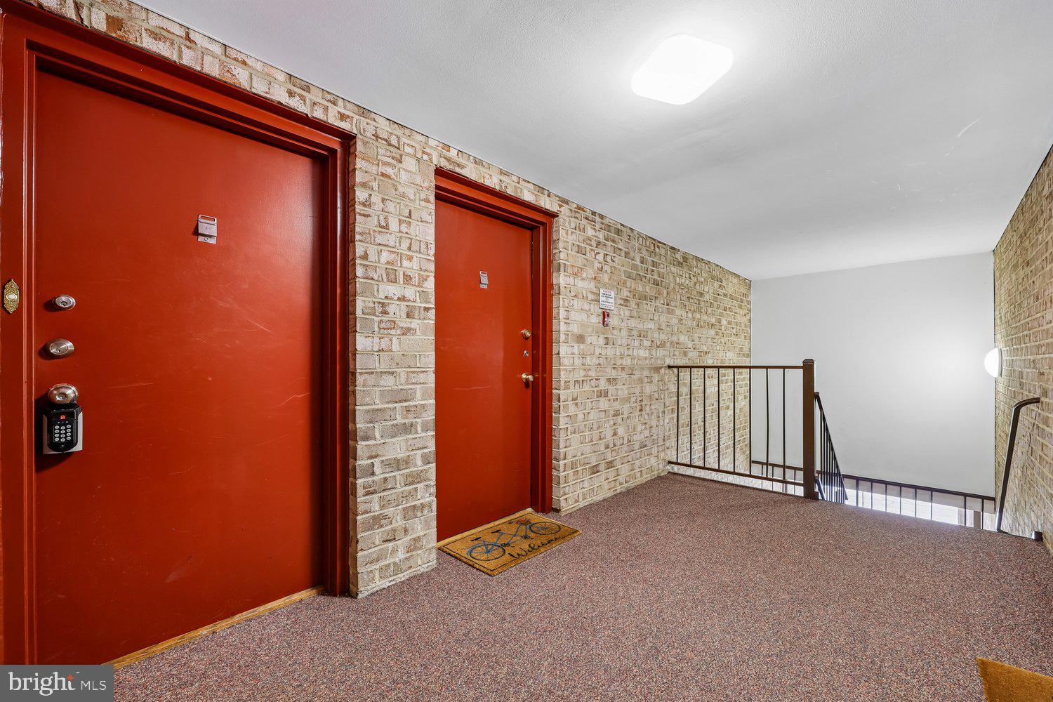 HYDE PARK - Residential