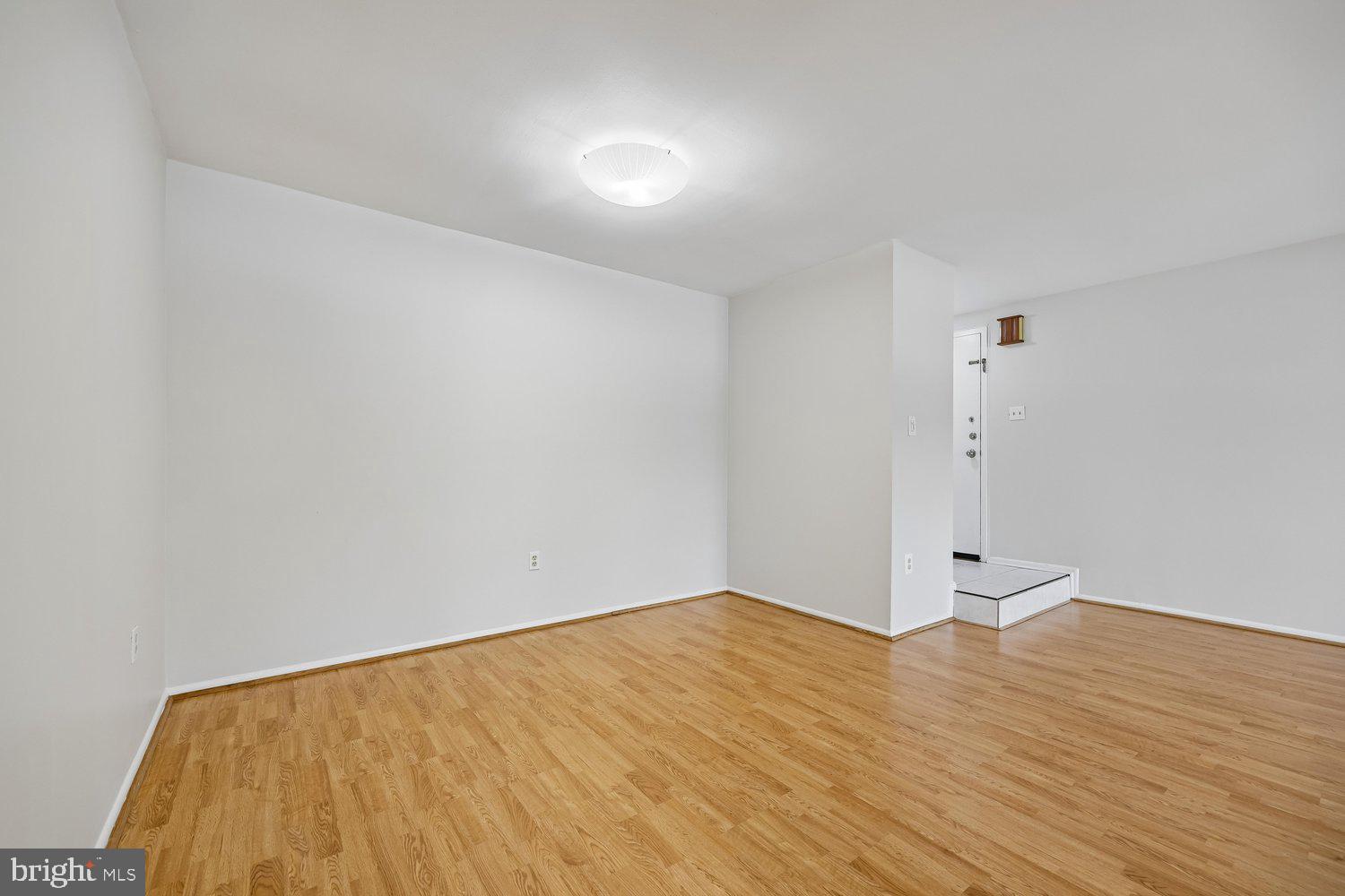 HYDE PARK - Residential