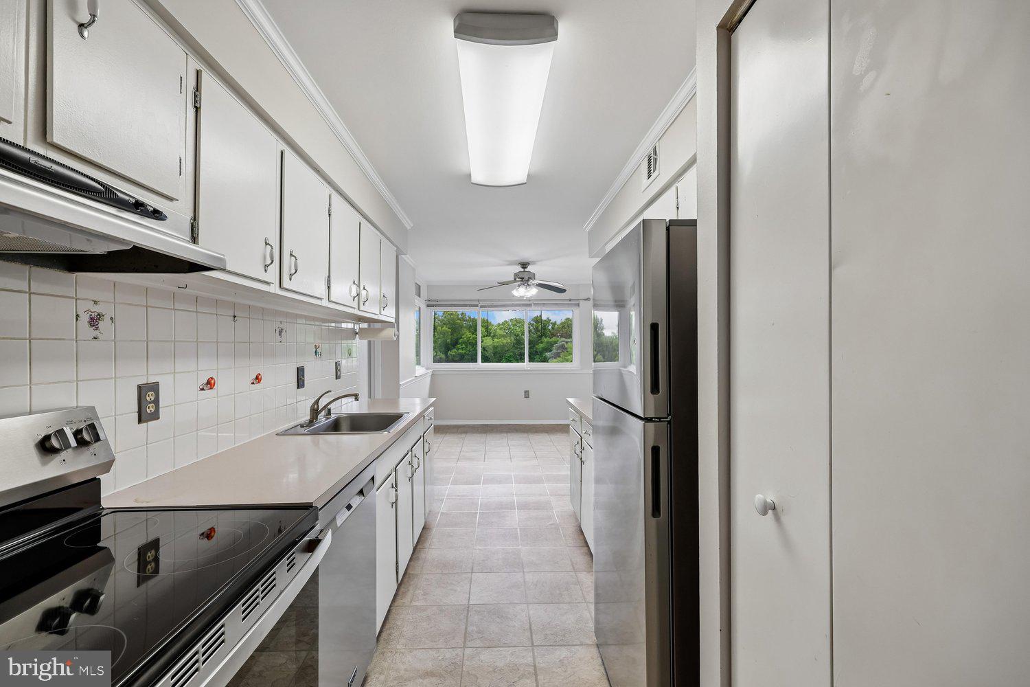 HYDE PARK - Residential