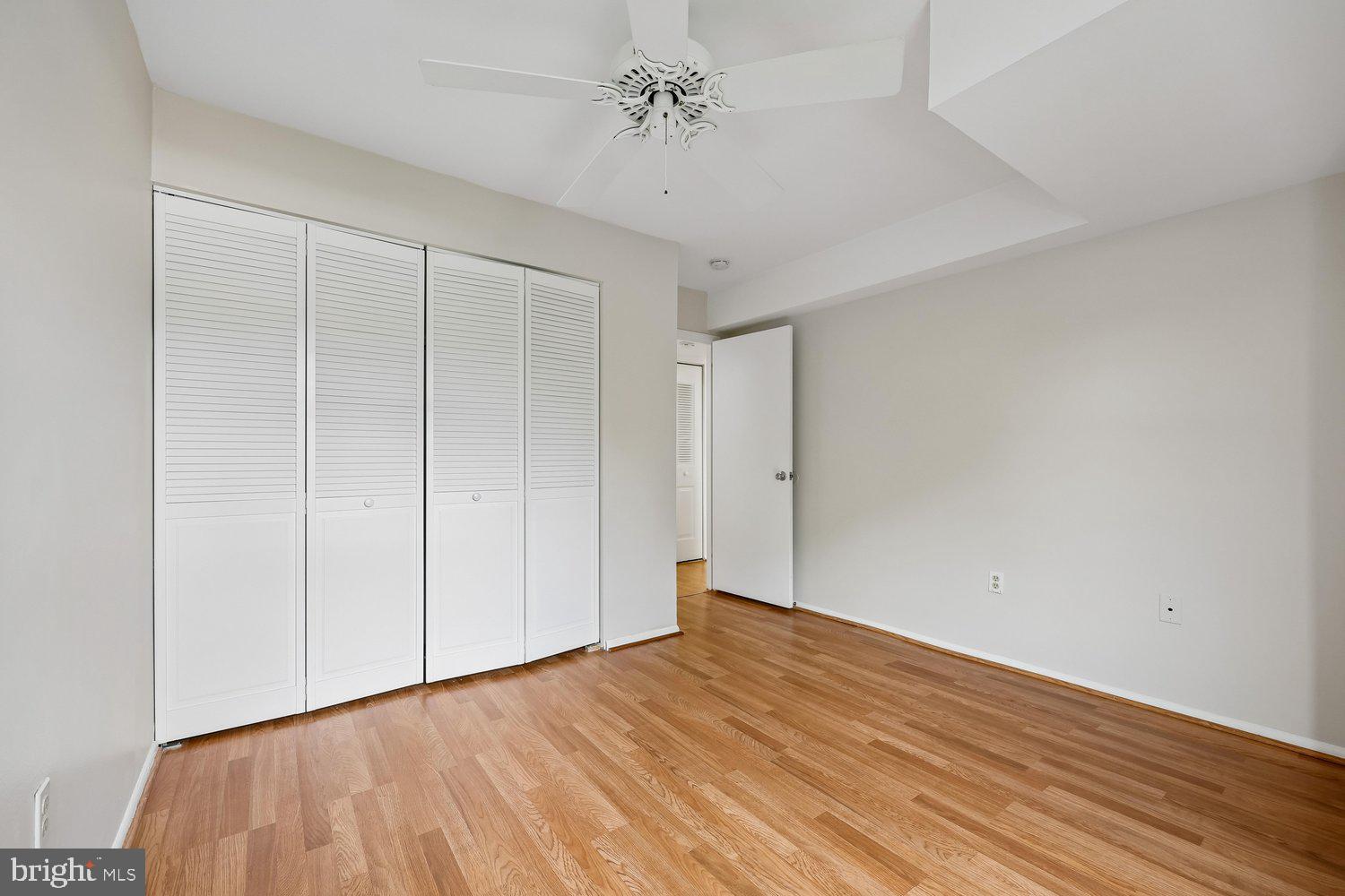 HYDE PARK - Residential