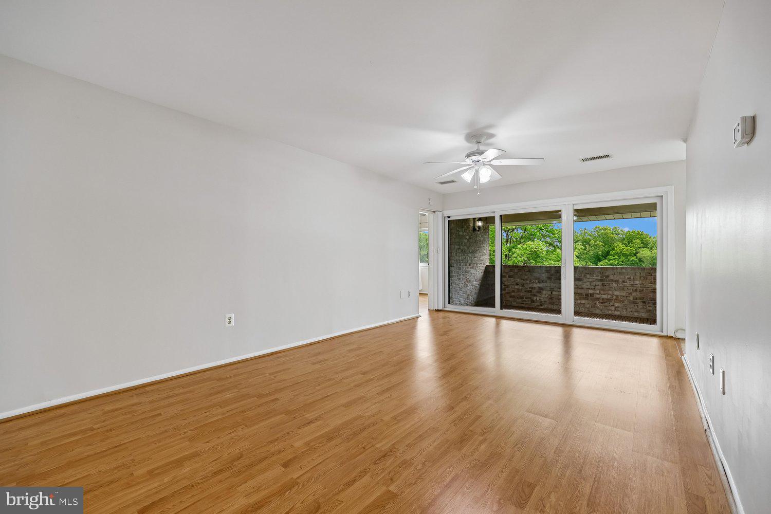 HYDE PARK - Residential