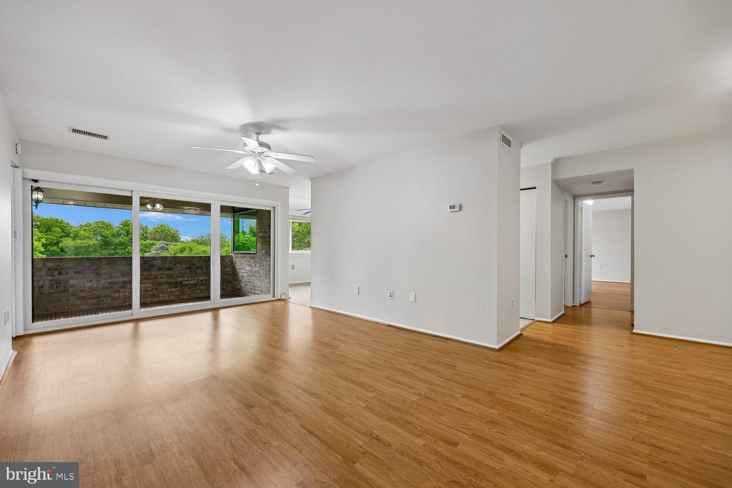 HYDE PARK - Residential