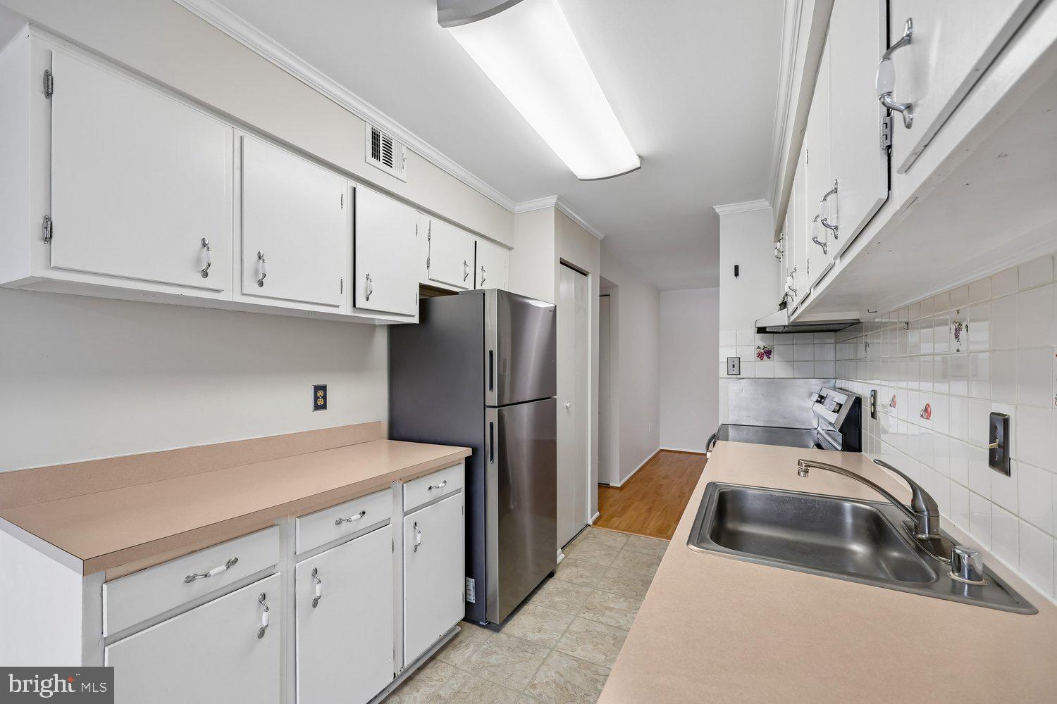 HYDE PARK - Residential