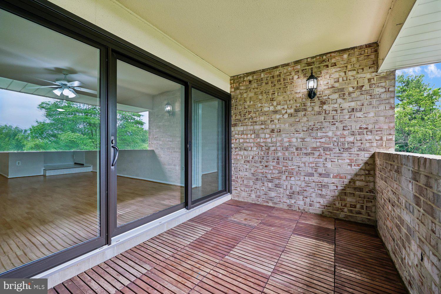HYDE PARK - Residential