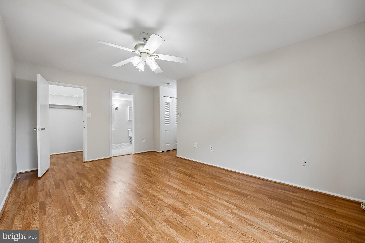 HYDE PARK - Residential