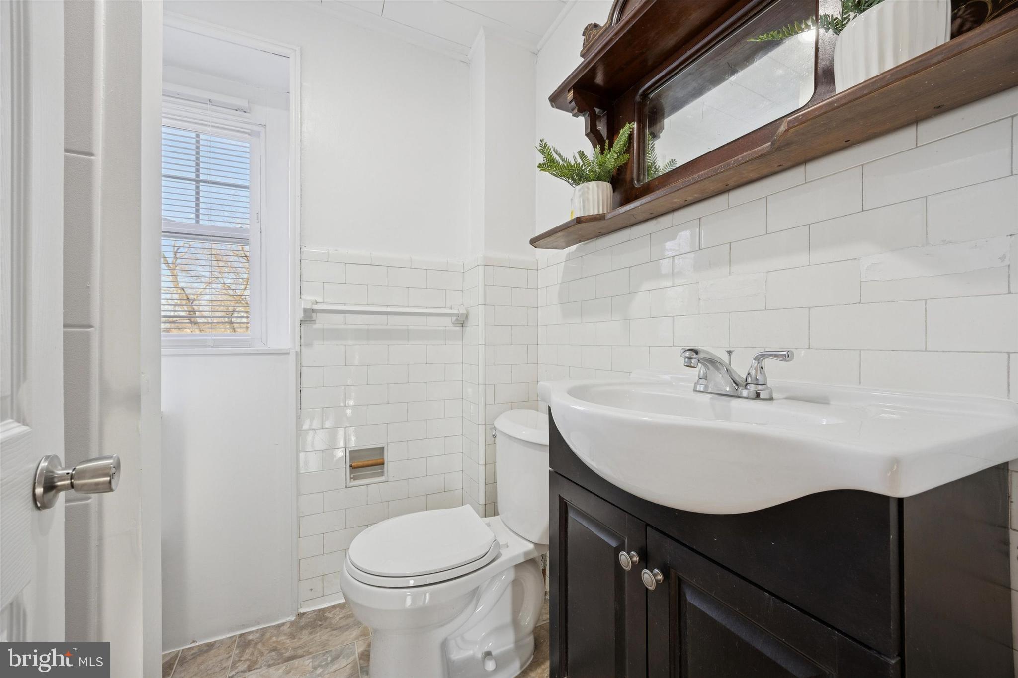 000 - Residential Lease