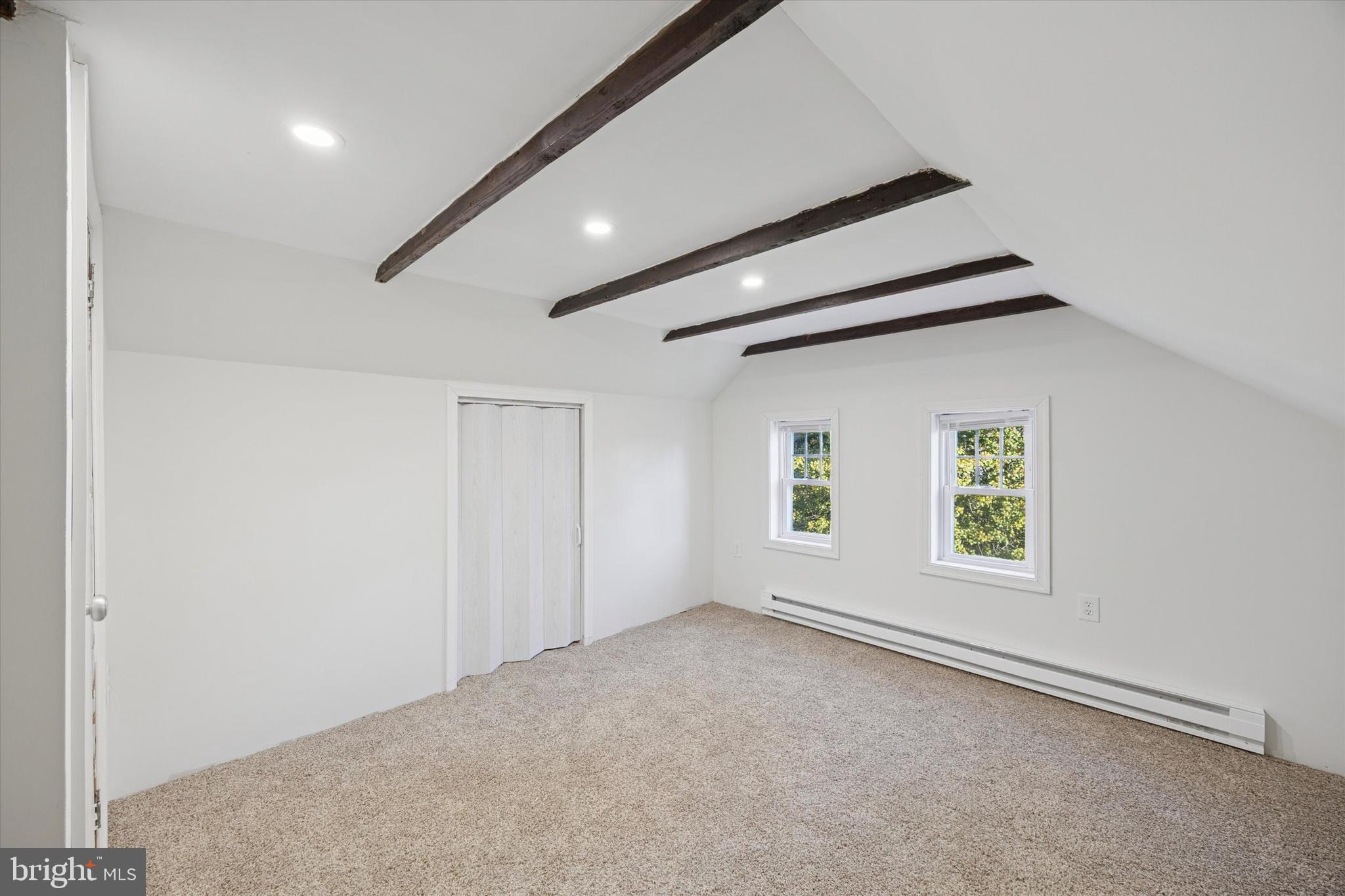 000 - Residential Lease