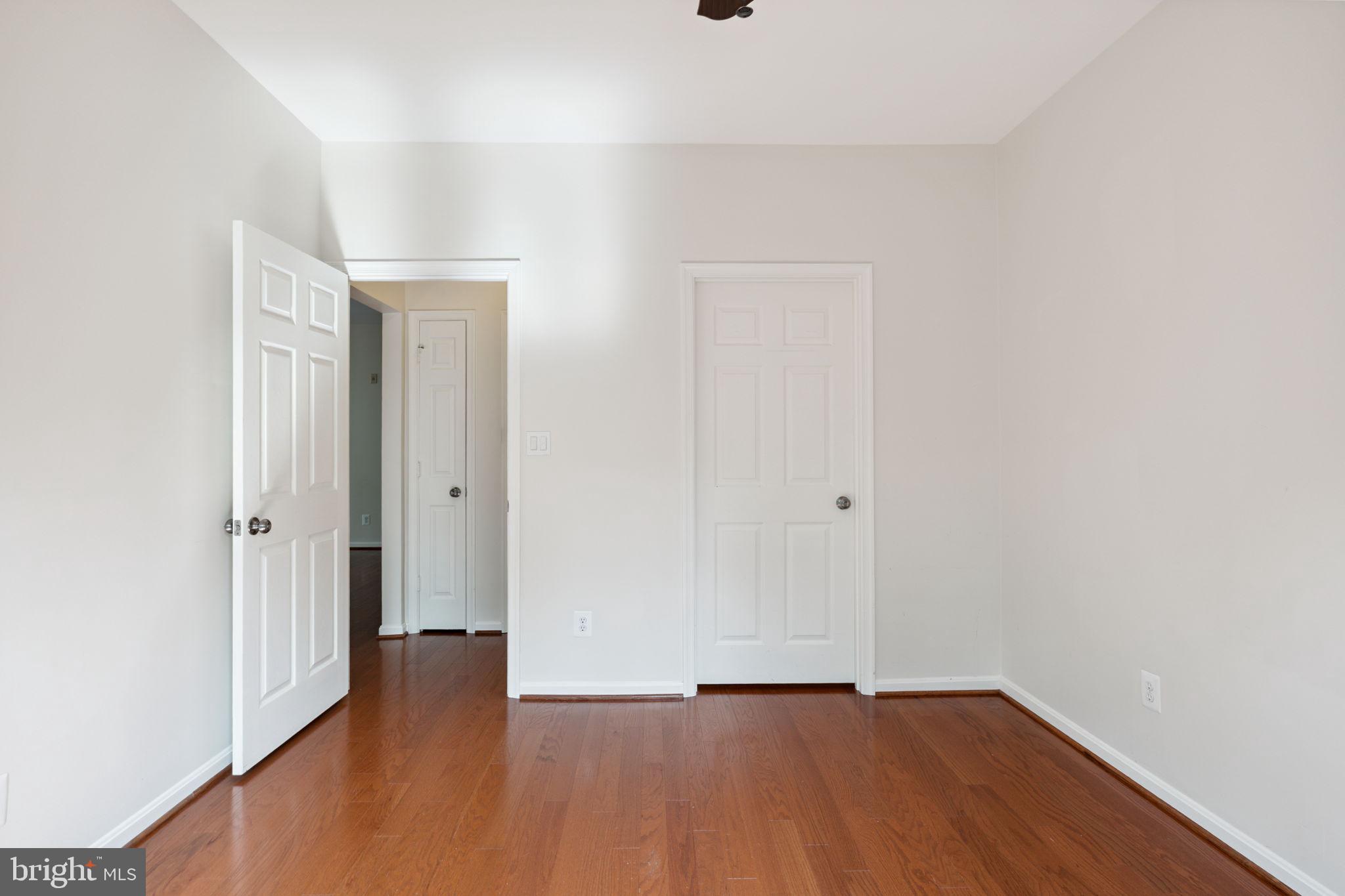 RUSSETT - Residential