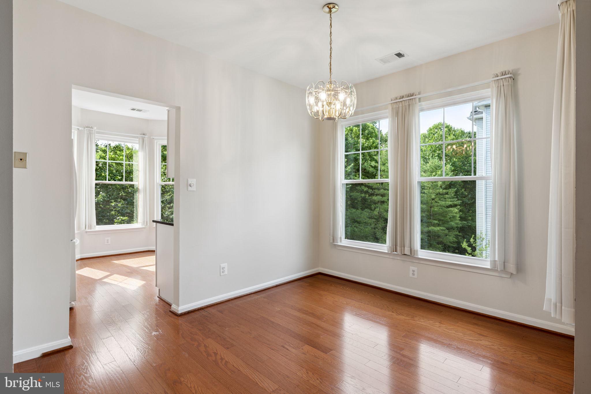 RUSSETT - Residential