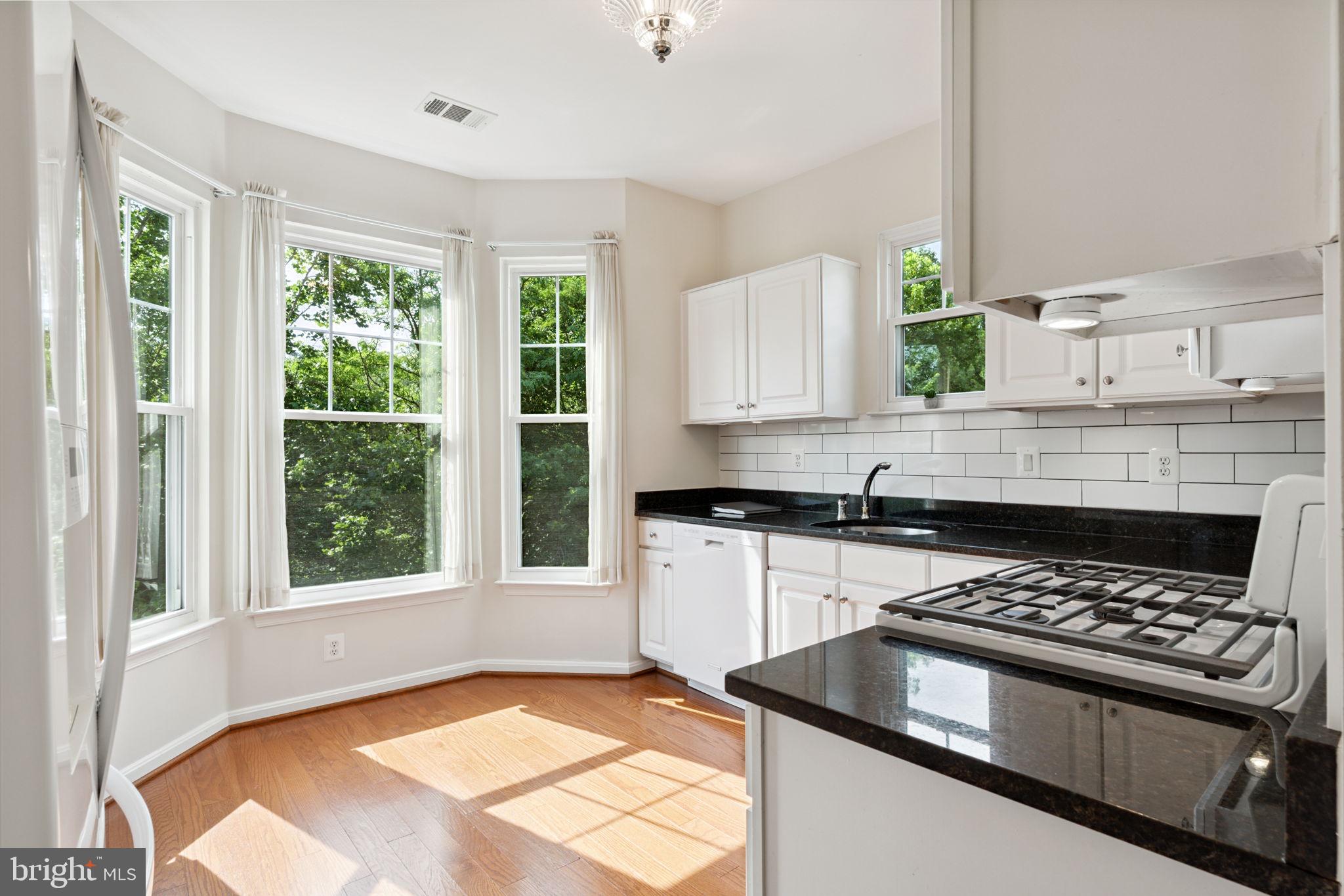 RUSSETT - Residential