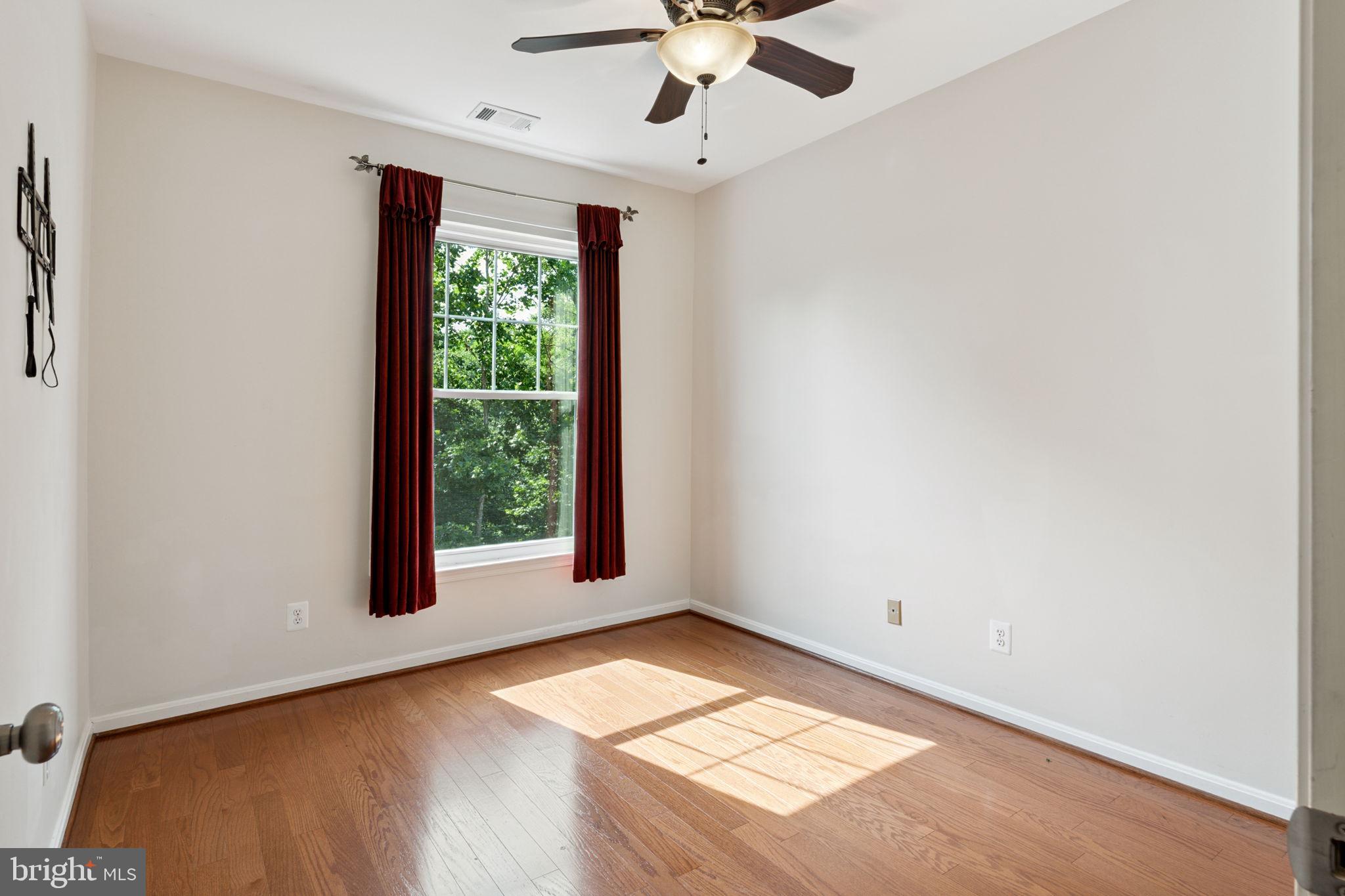 RUSSETT - Residential