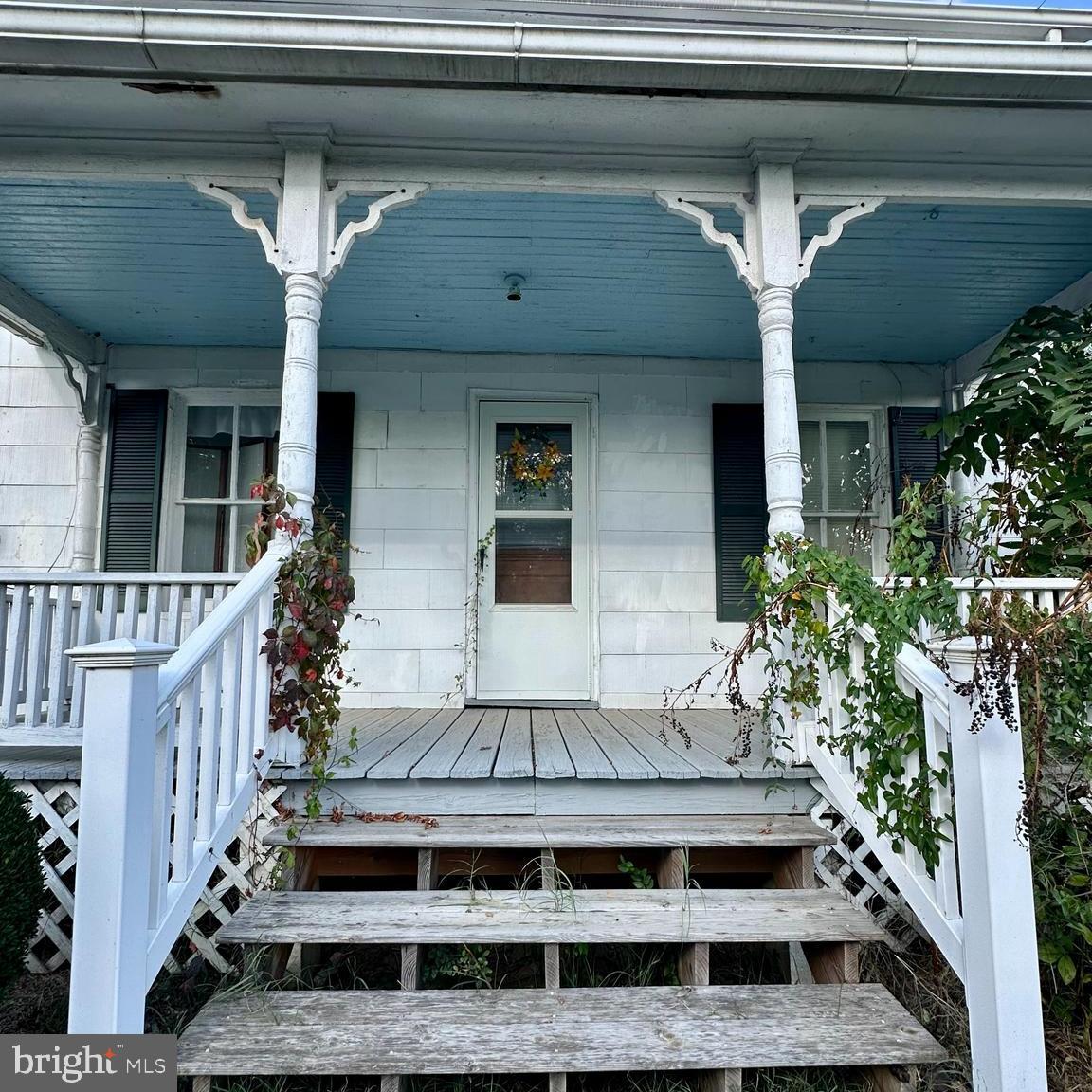 14065 S MIDDLE ROAD