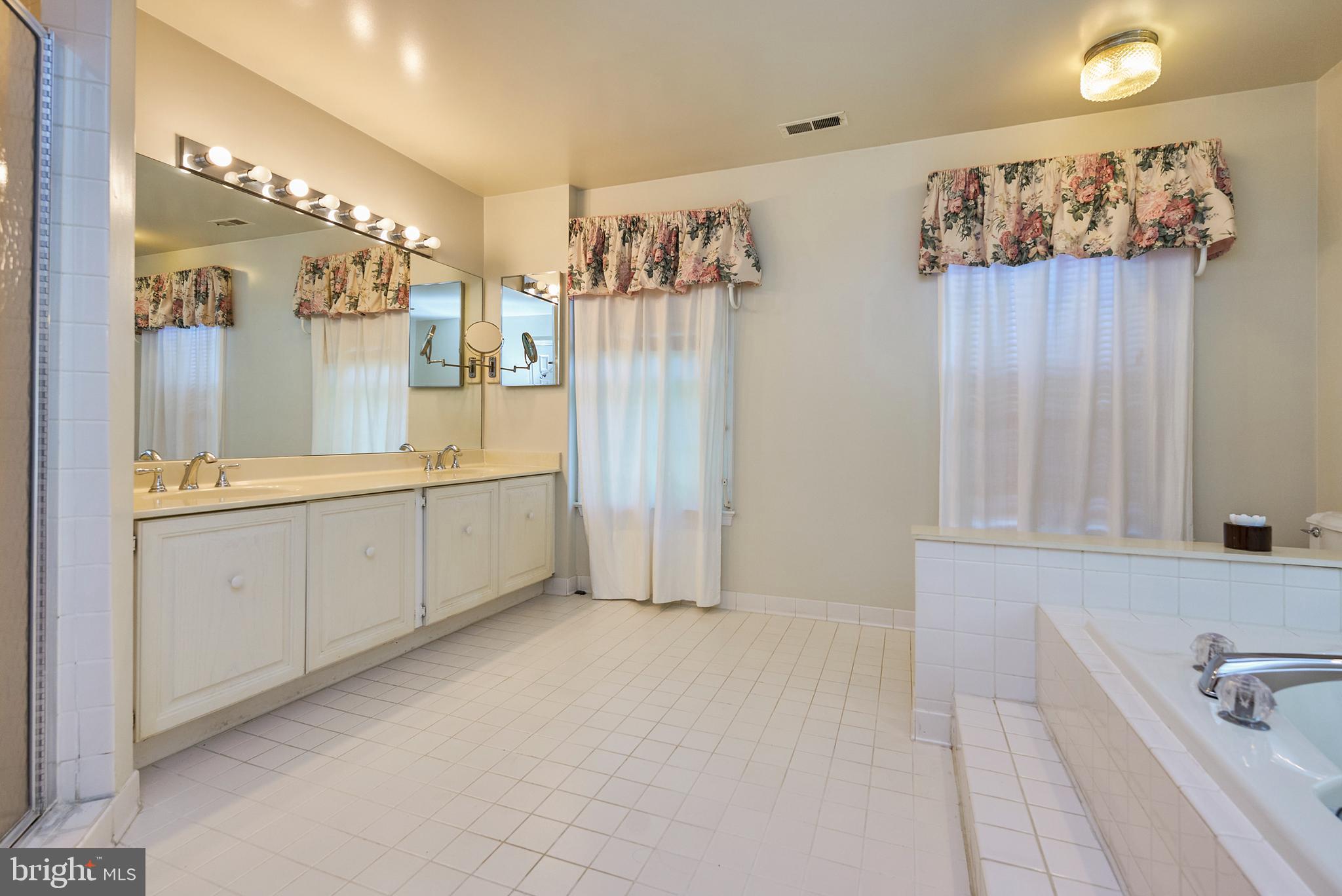 AL MARAH - Residential Lease