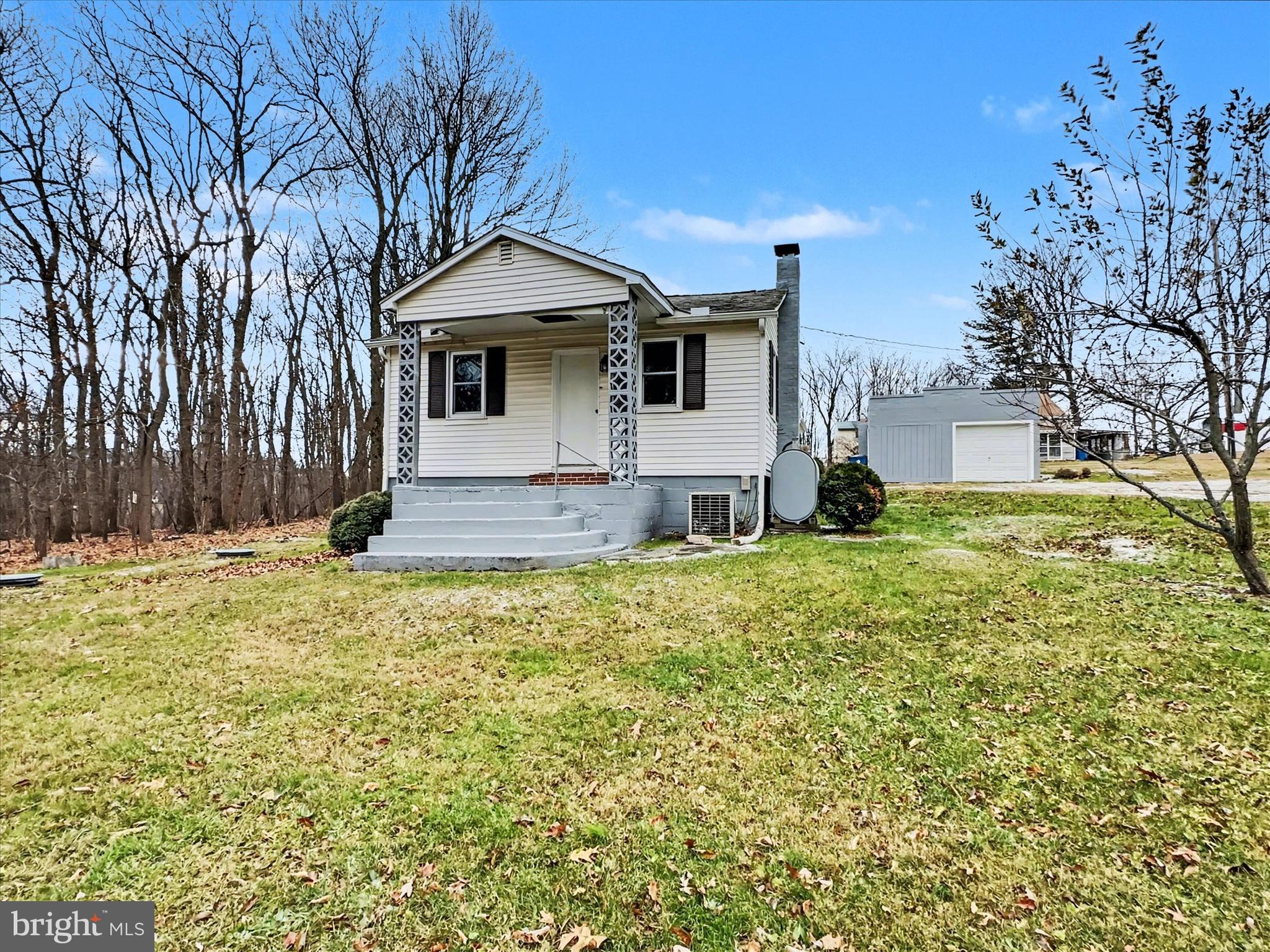 WINDSOR TWP - Residential