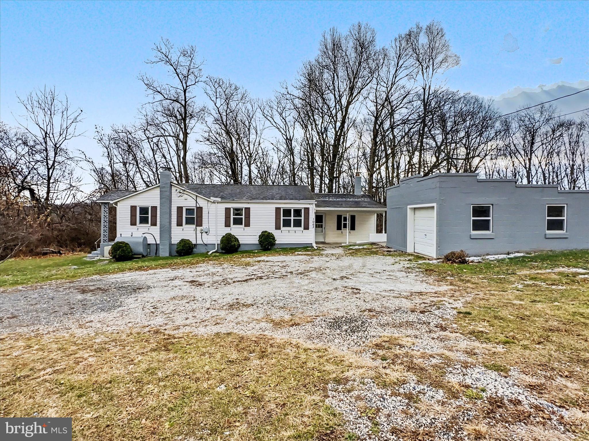 WINDSOR TWP - Residential