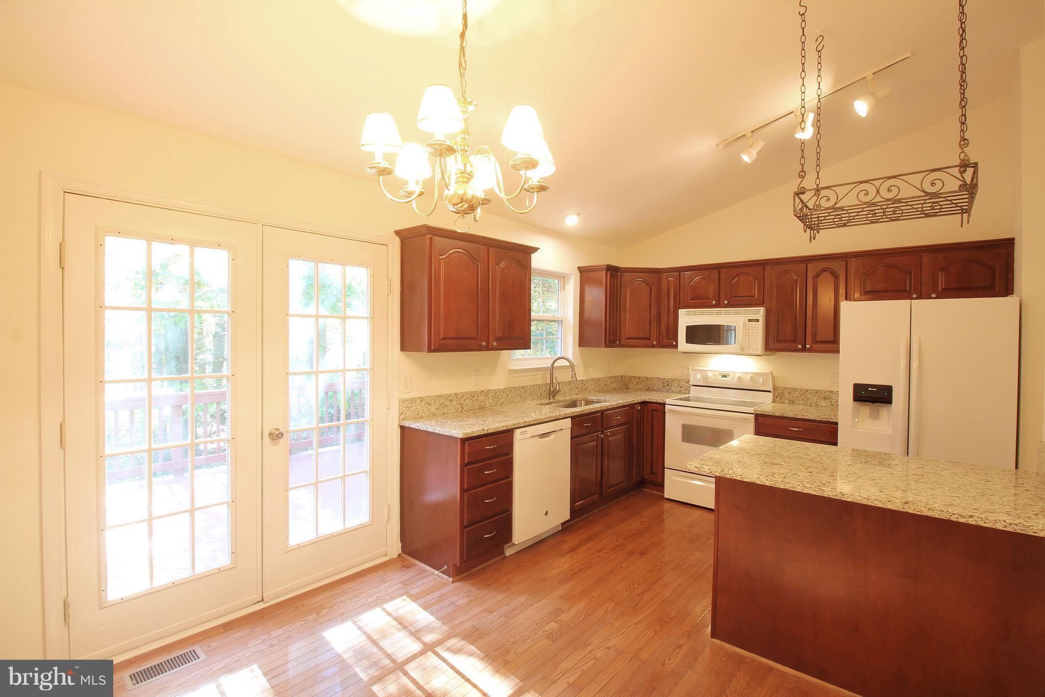 SHADE TREE - Residential