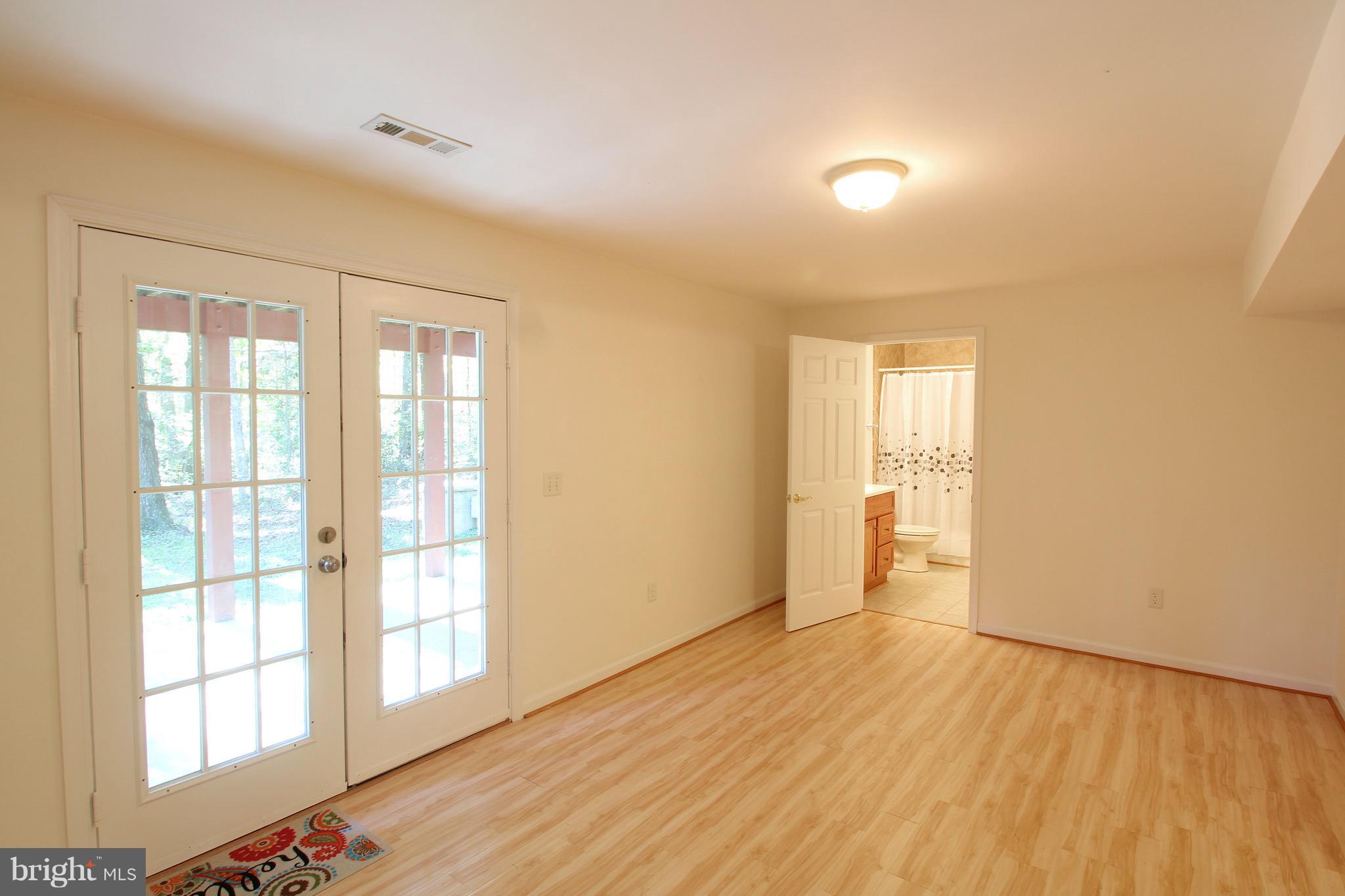 SHADE TREE - Residential