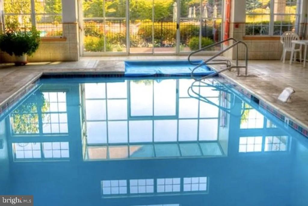 FOX HILL FARM - Residential