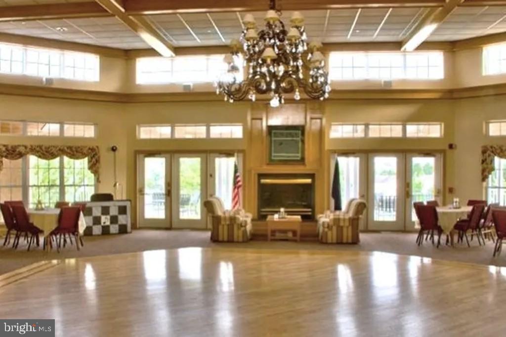 FOX HILL FARM - Residential