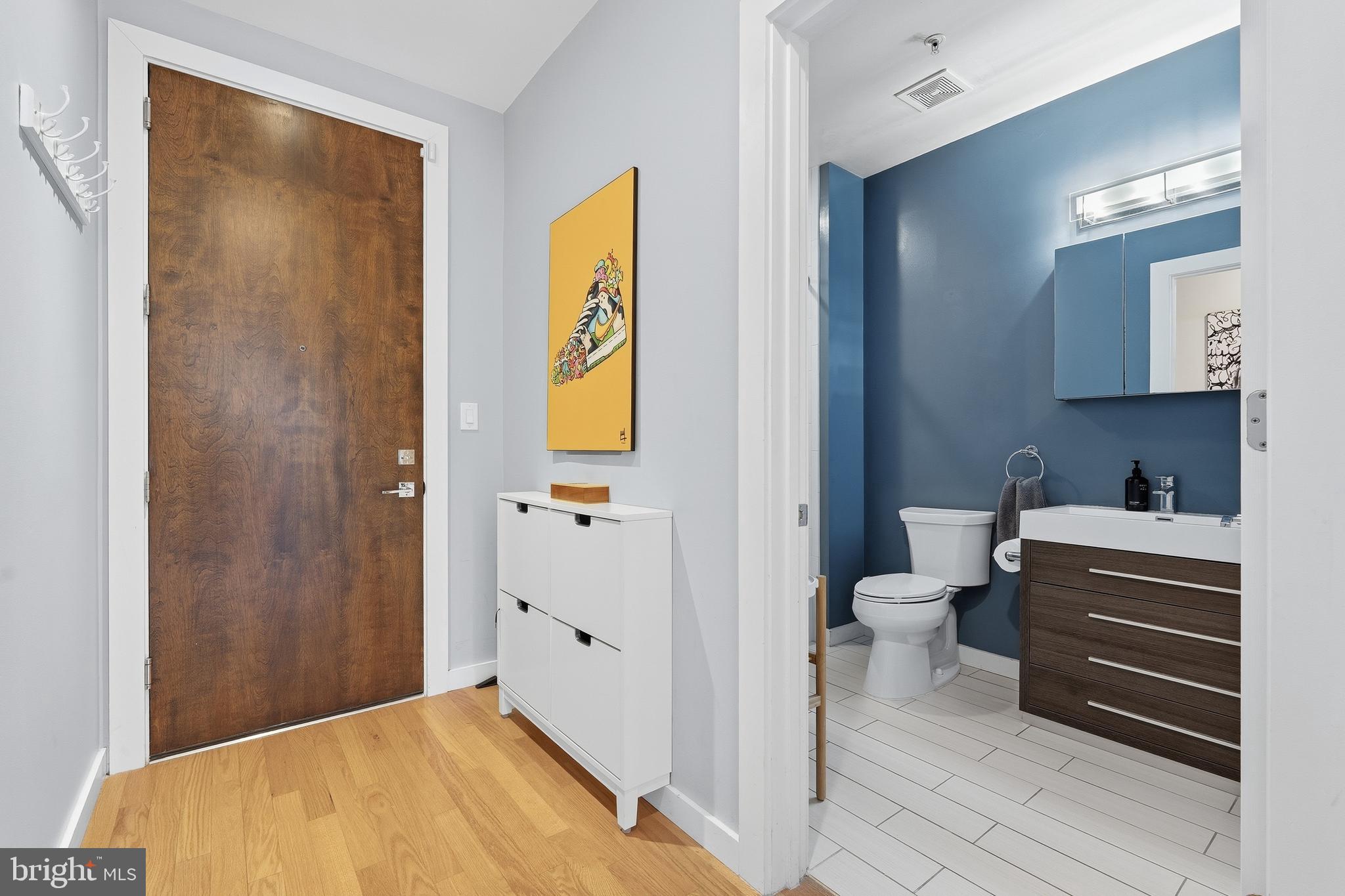435 R STREET NW 404
