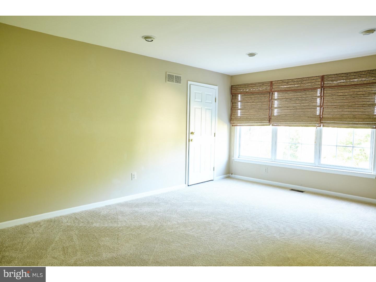 OLD MILL POINTE - Residential