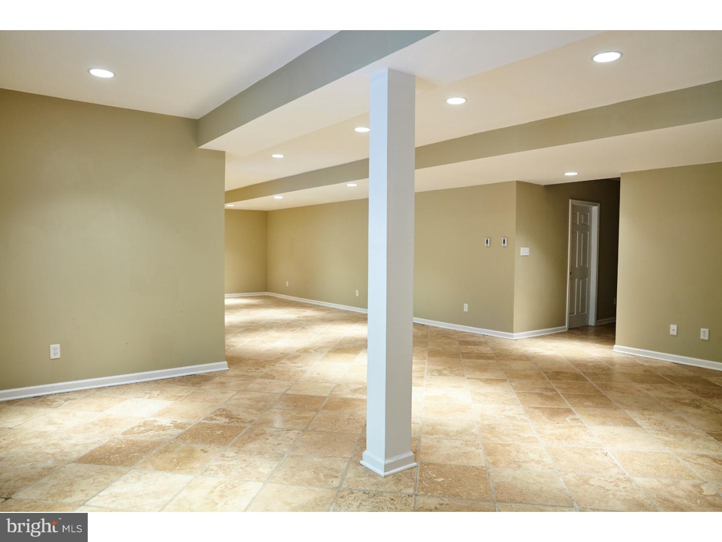 OLD MILL POINTE - Residential