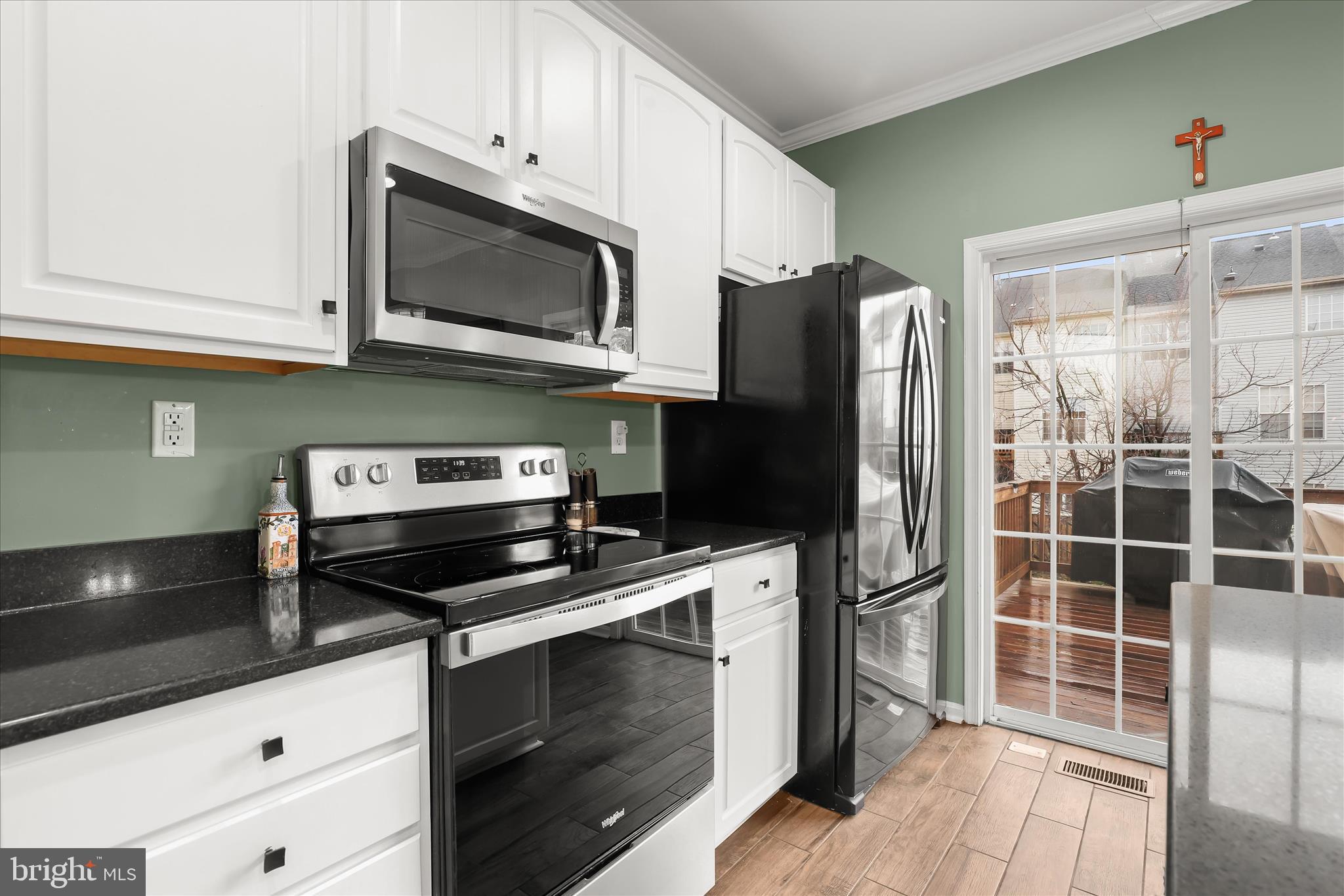 PINEDALE COURTS - Residential