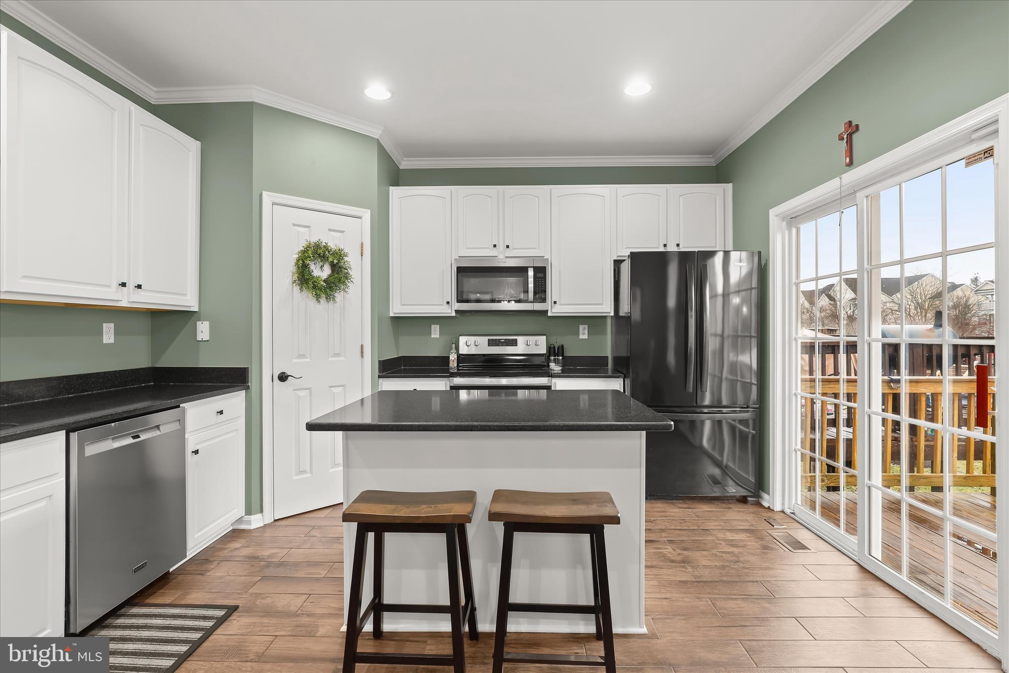 PINEDALE COURTS - Residential