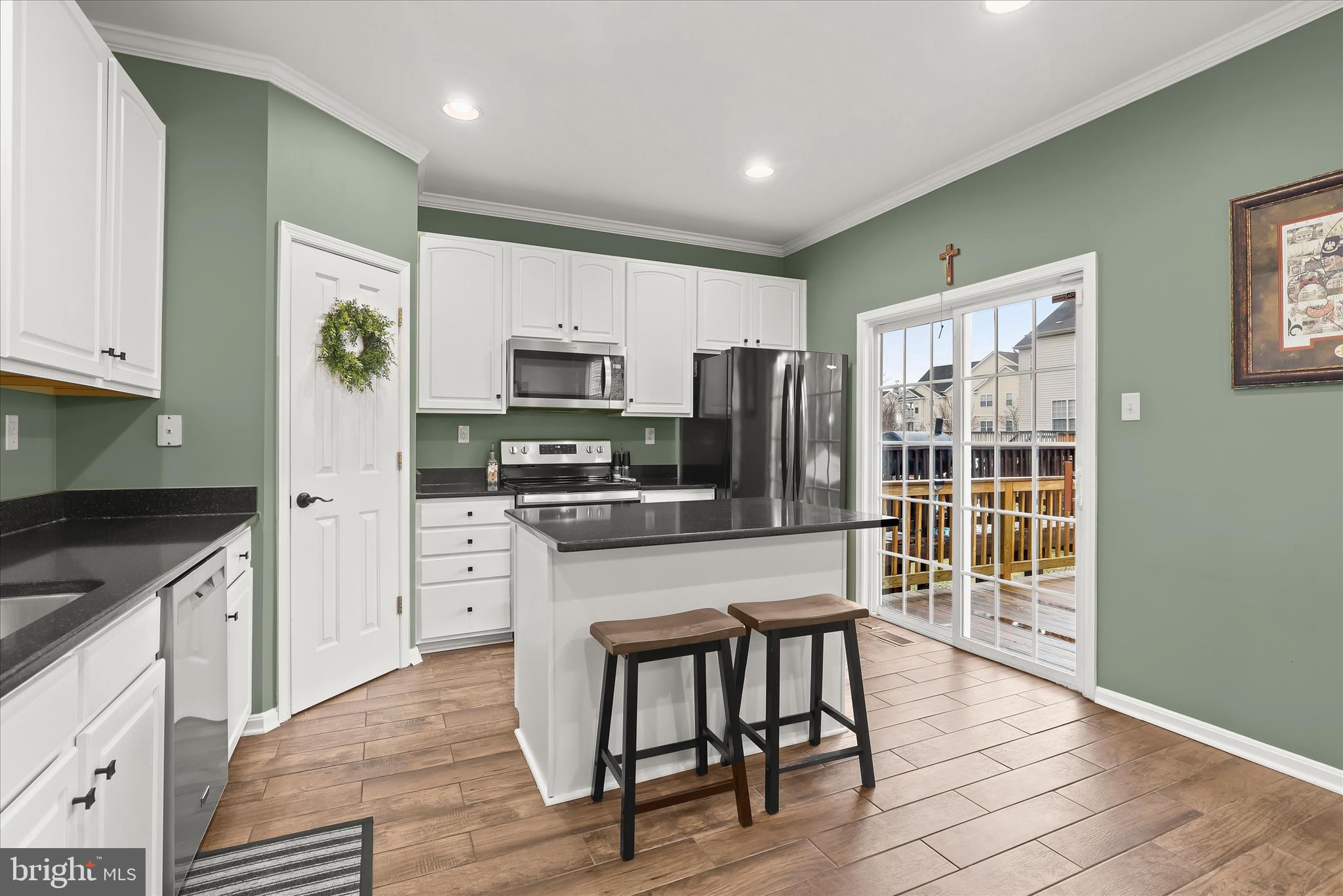 PINEDALE COURTS - Residential