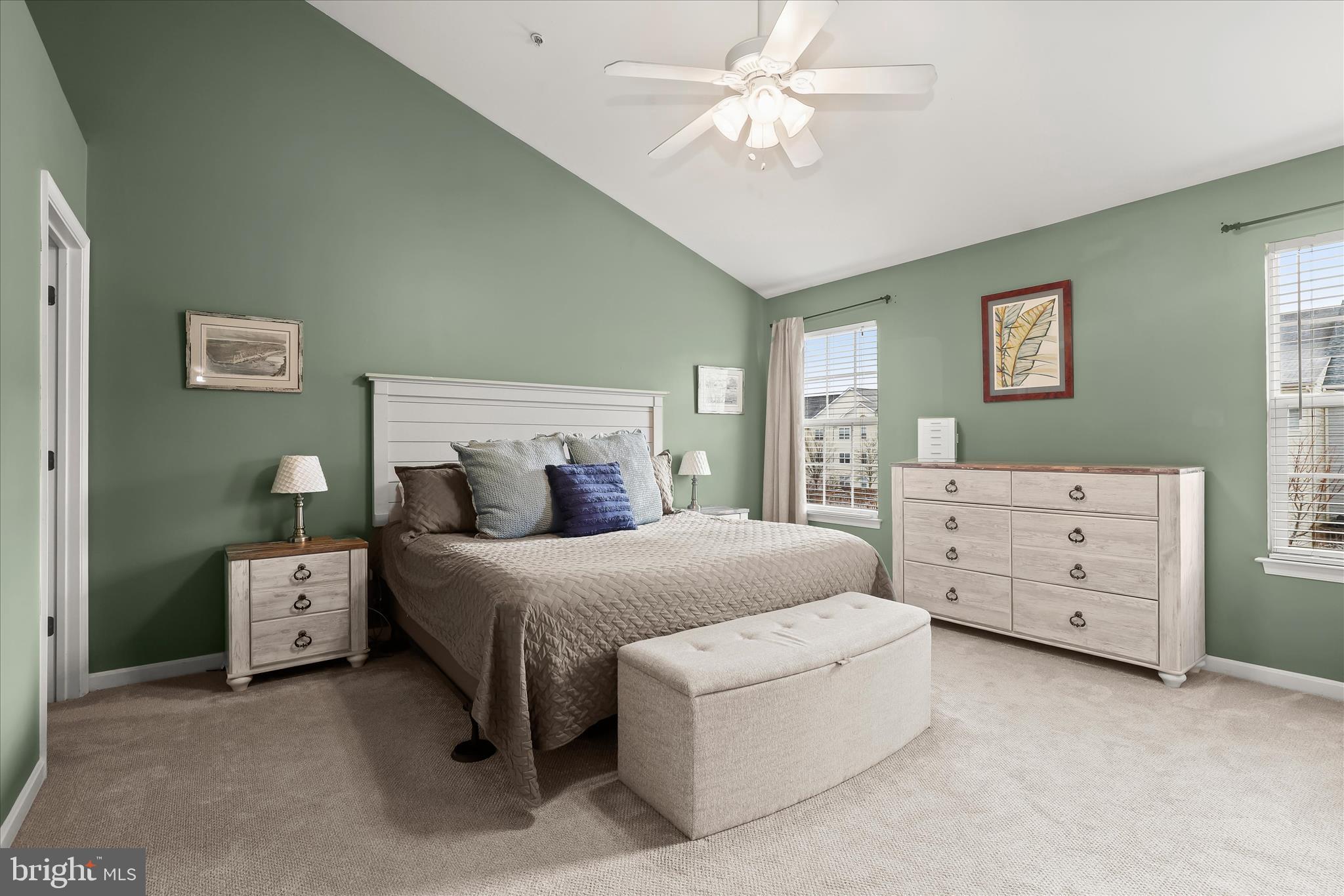 PINEDALE COURTS - Residential