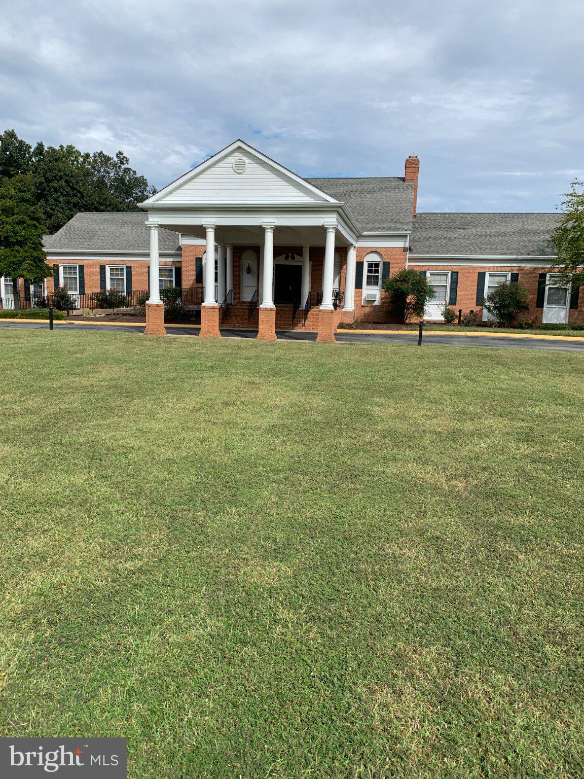 40 HILLCREST