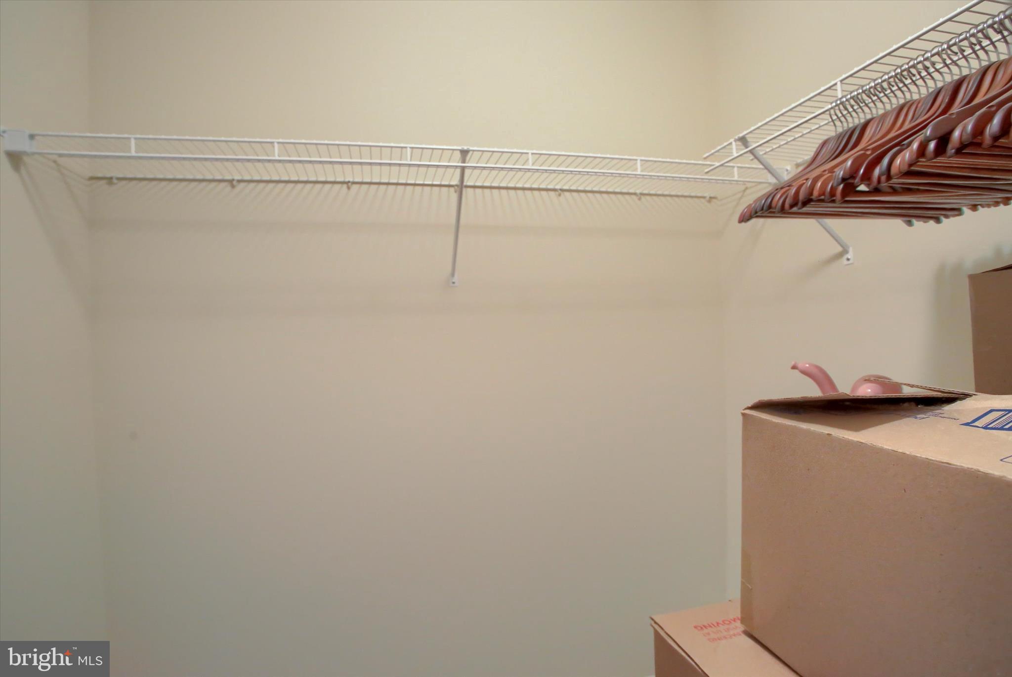 KEYSTONE ARMS - Residential