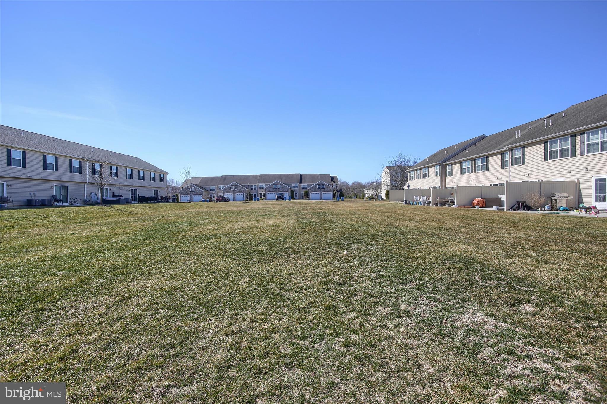 KEYSTONE ARMS - Residential