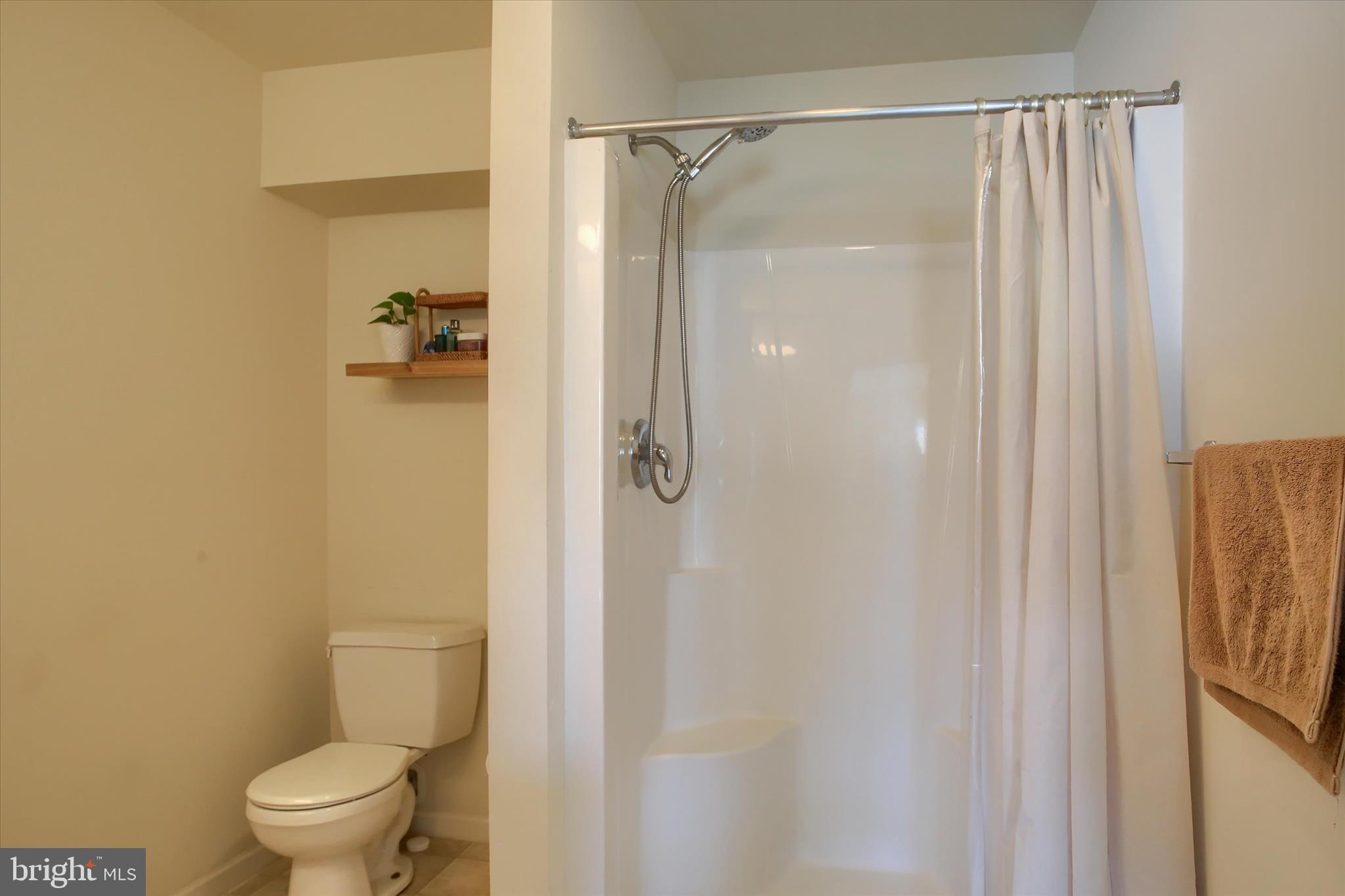 KEYSTONE ARMS - Residential