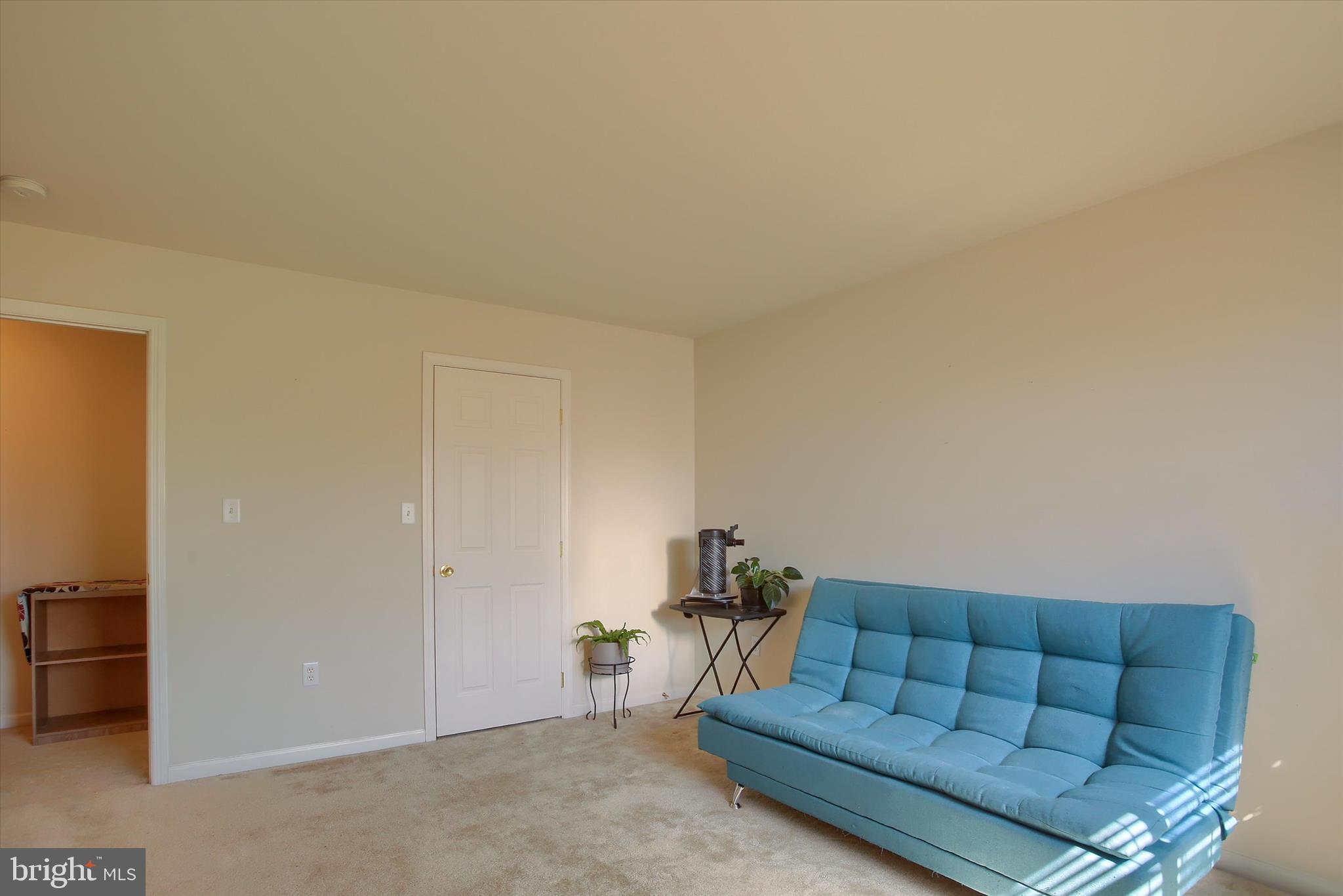 KEYSTONE ARMS - Residential