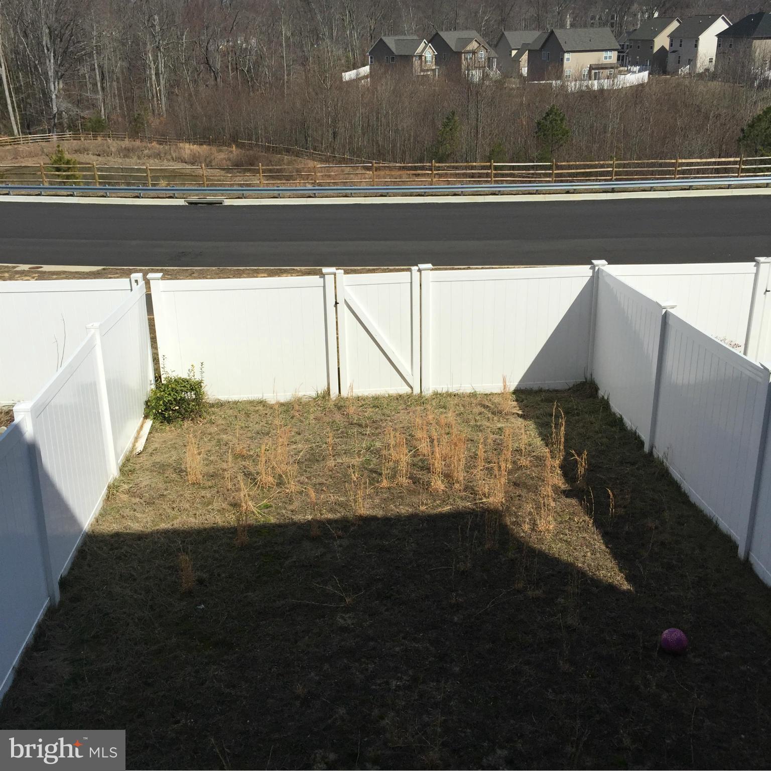 WHISPERING WOODS - Residential Lease