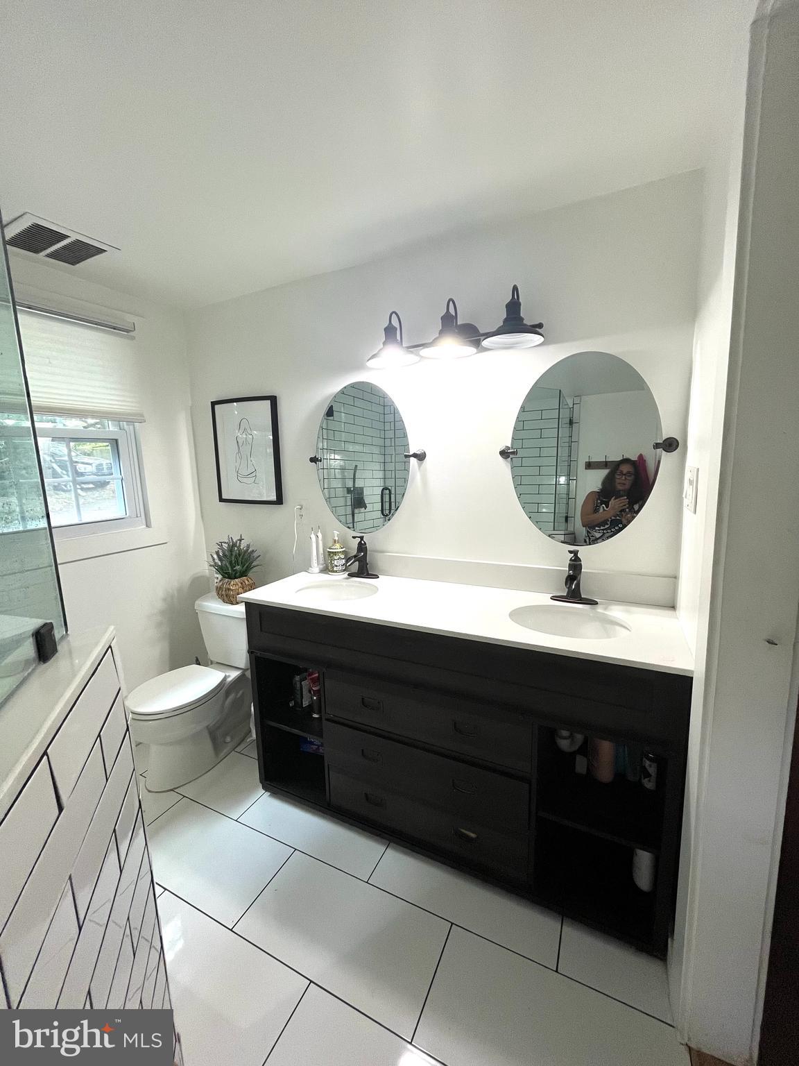 DARNESTOWN OUTSIDE - Residential