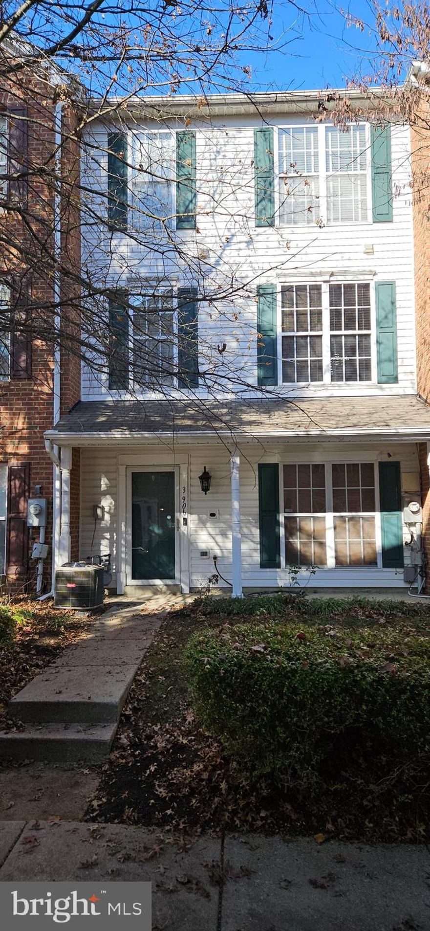 Well-maintained home in the sought-after Covington community in Bowie, Maryland. This home includes a layout designed for easy living and entertaining. This home is within walking distance to Bowie Town Center with Allens Pond and Bowie Baysox Stadium nearby. This is the ideal place to call home!