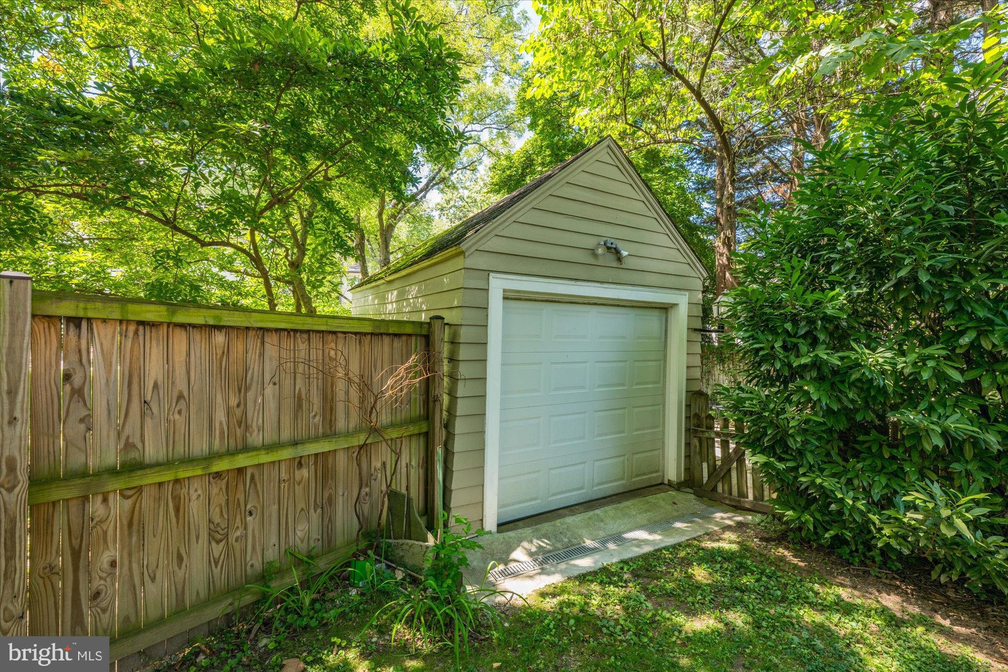 YORKTOWN VILLAGE - Residential