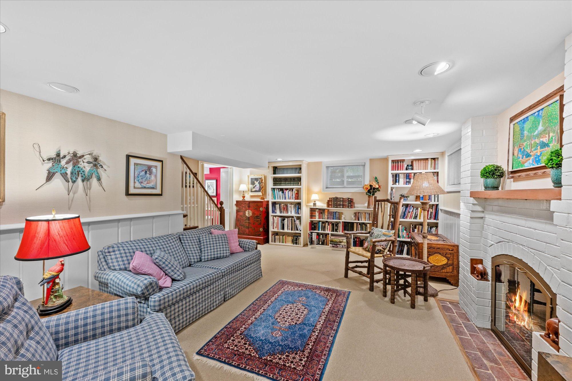 YORKTOWN VILLAGE - Residential