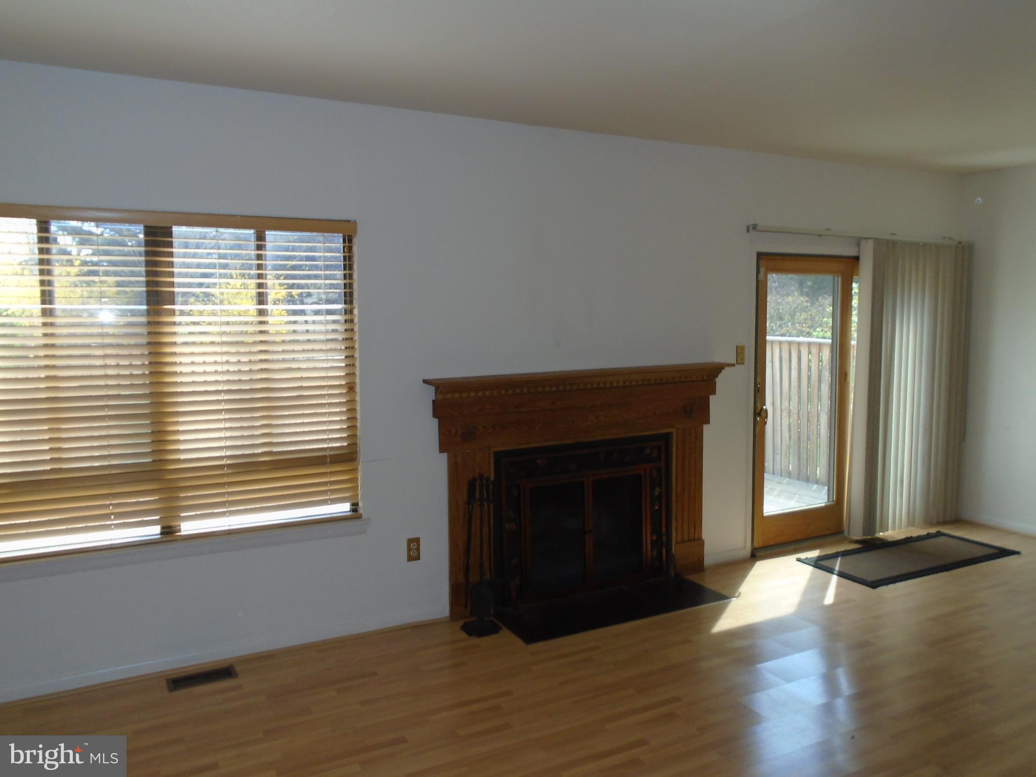 ROLAND SPRINGS - Residential Lease