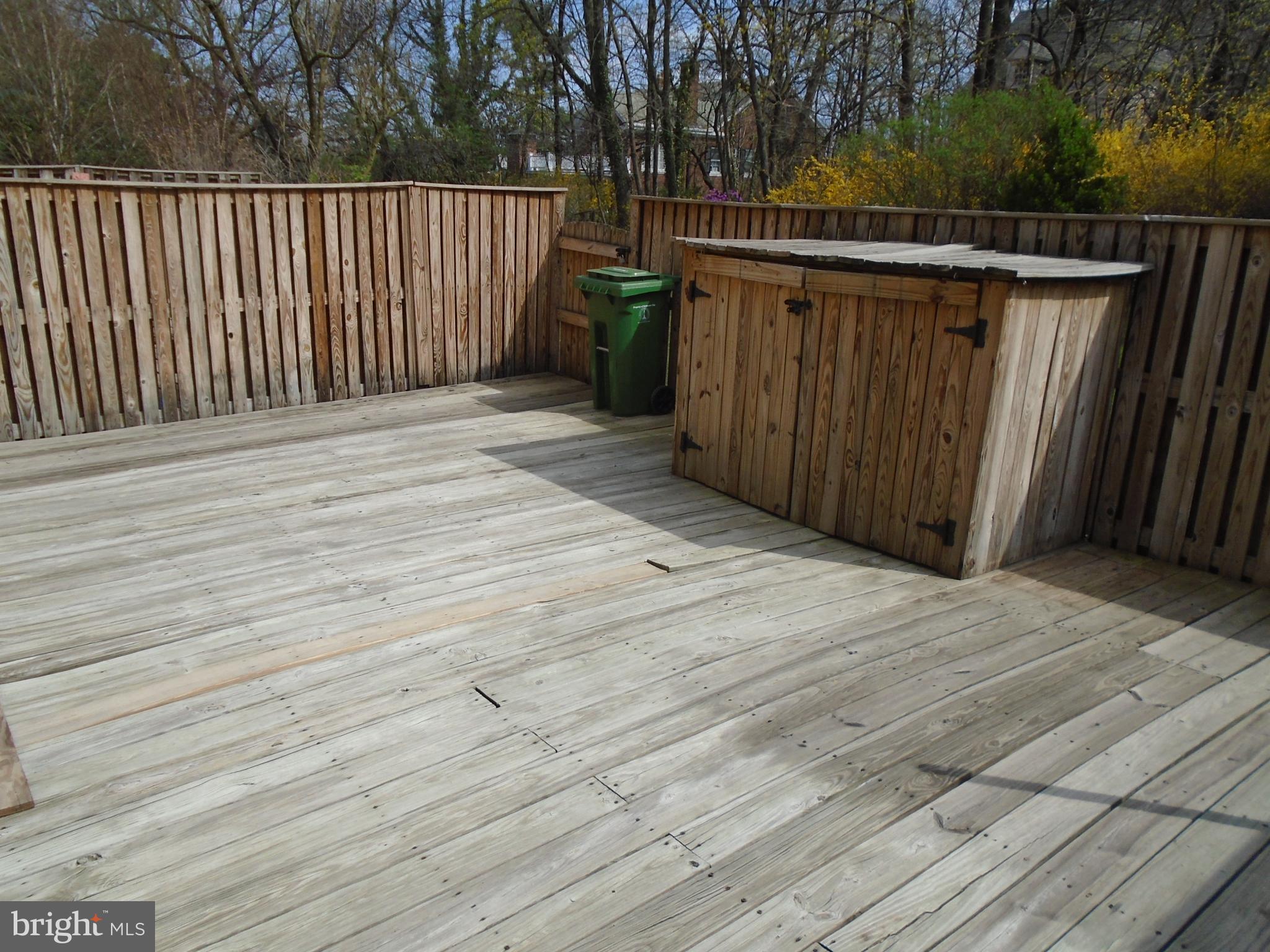 ROLAND SPRINGS - Residential Lease