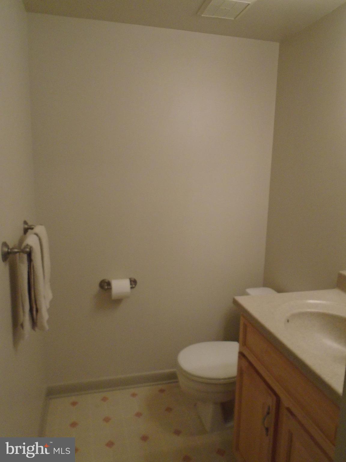 ROLAND SPRINGS - Residential Lease