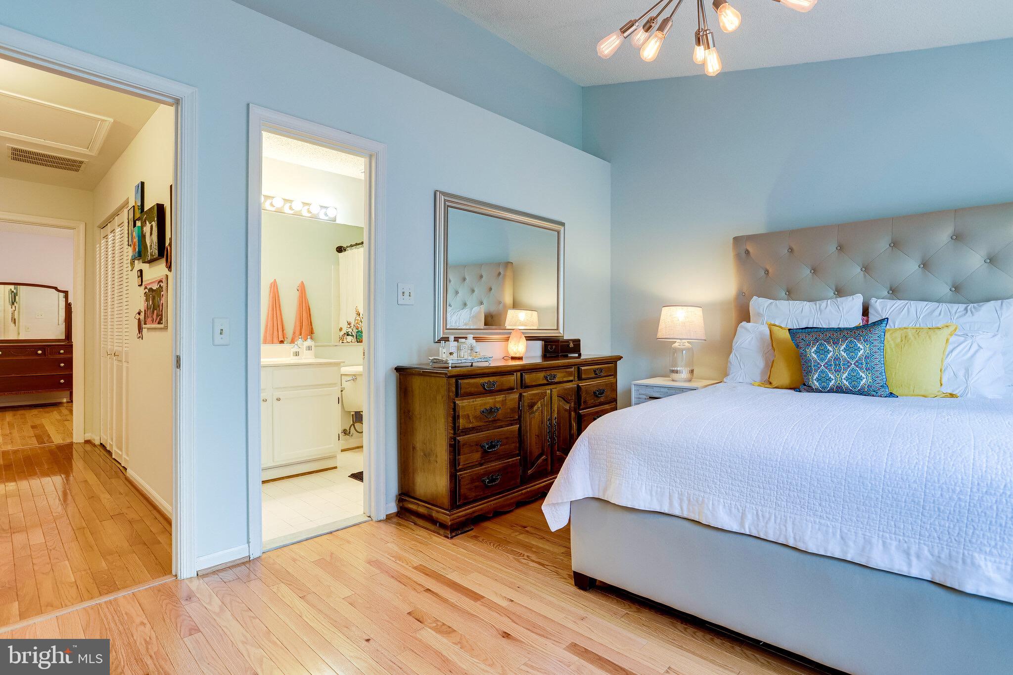 PENDERBROOK - Residential