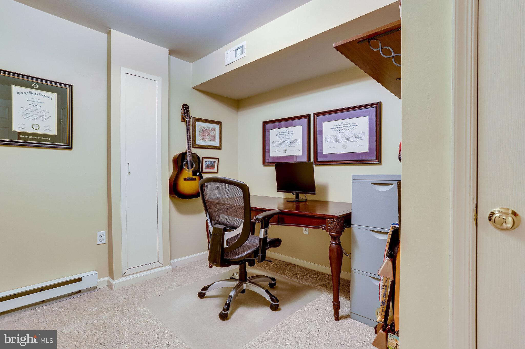 PENDERBROOK - Residential