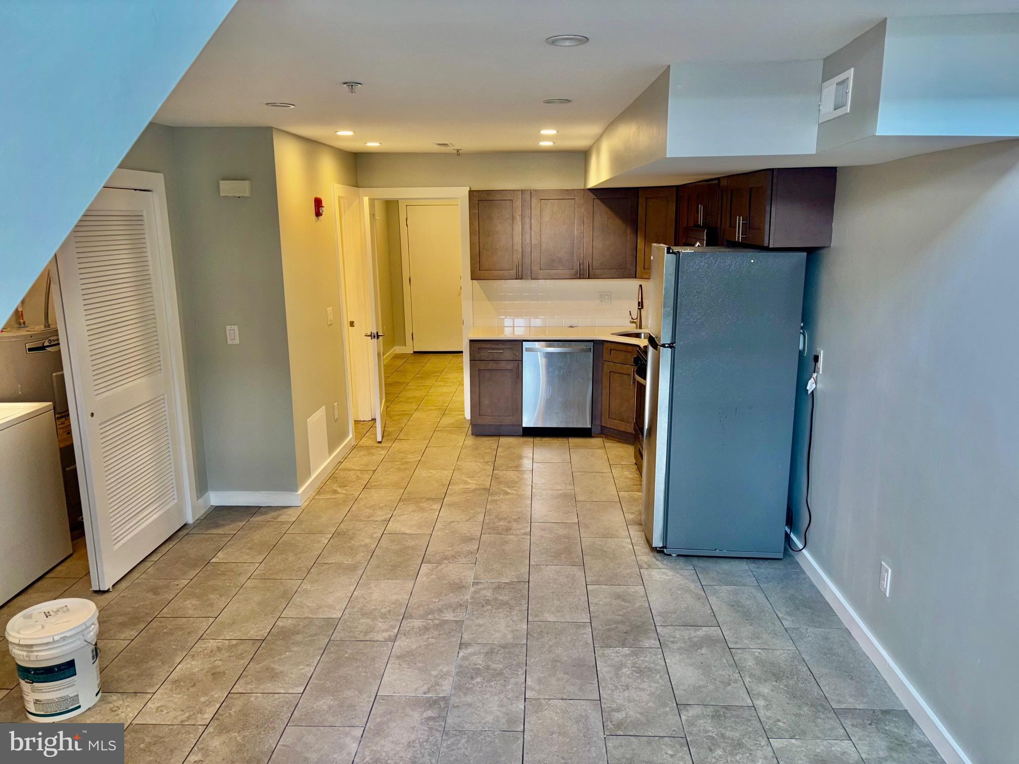 4811 WALNUT STREET