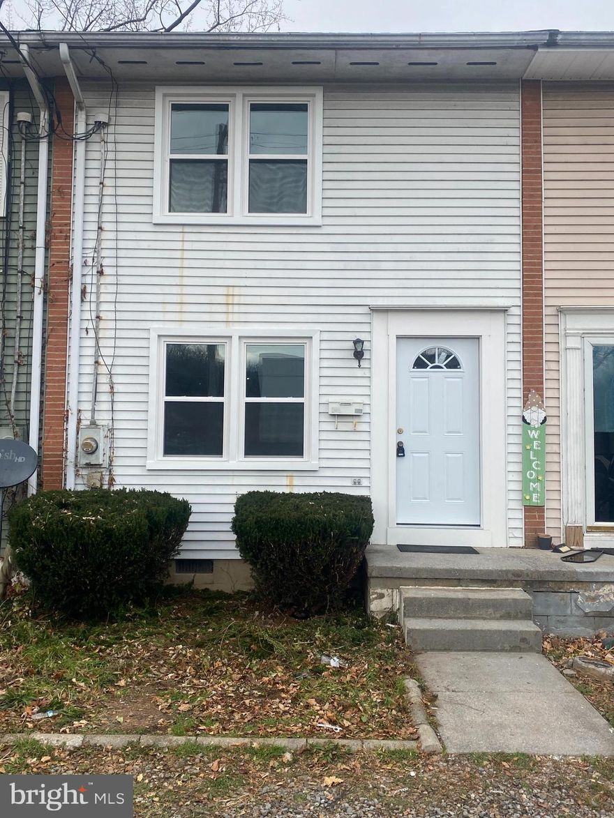 Welcome home to 228 Short Street! This a fully remodeled 2 bed 1.5 bath townhouse. This home has a brand new dual zone Hvac system, new roof, all new windows, new doors, new bathrooms, new water heater, new flooring, new granite countertop in the kitchen, etc. Brand new washer and dryer! Landlord is look for good credit and income. Pets are case-by-case. **No smoking on the property**