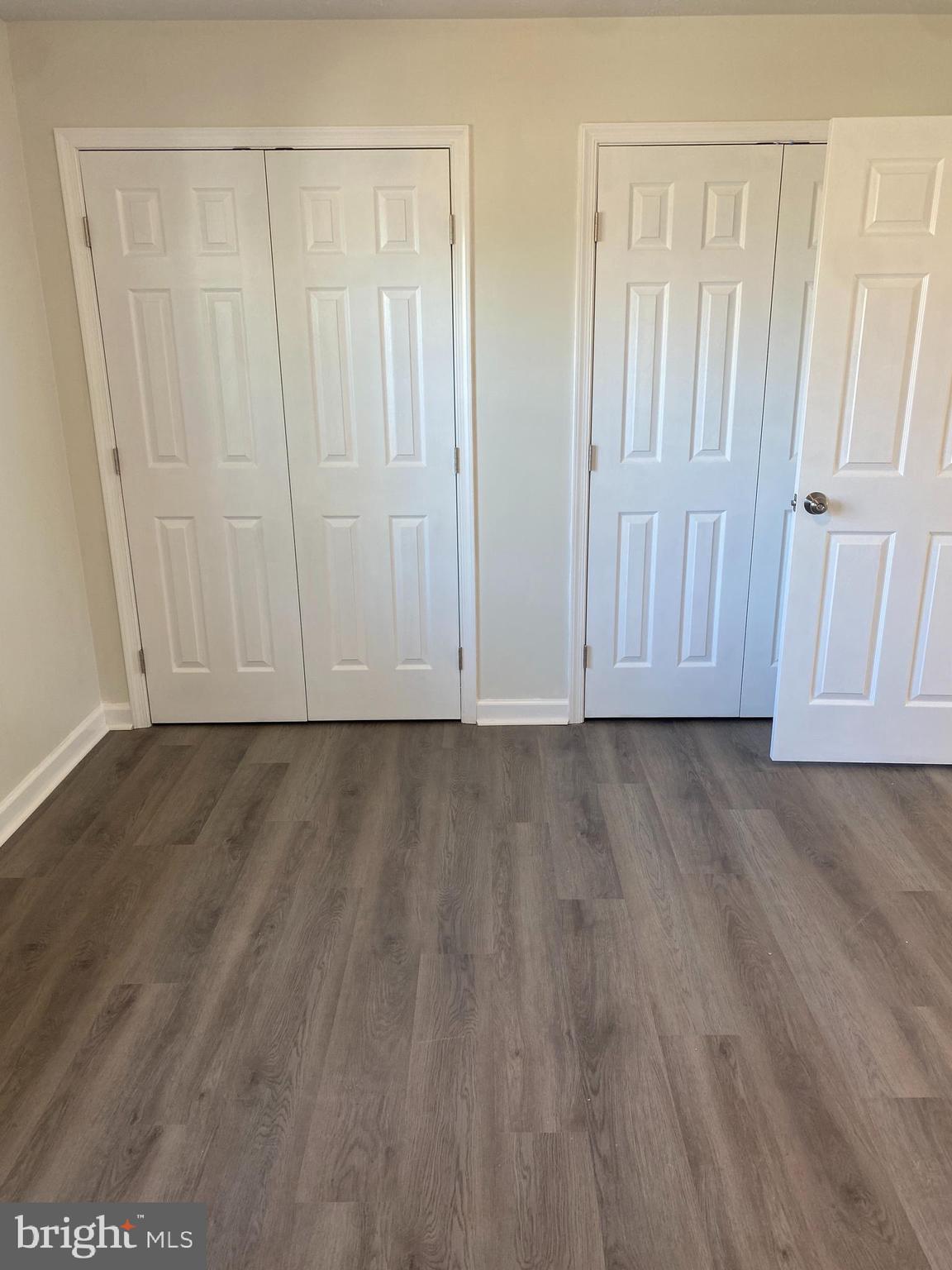 SHOWERS - Residential Lease