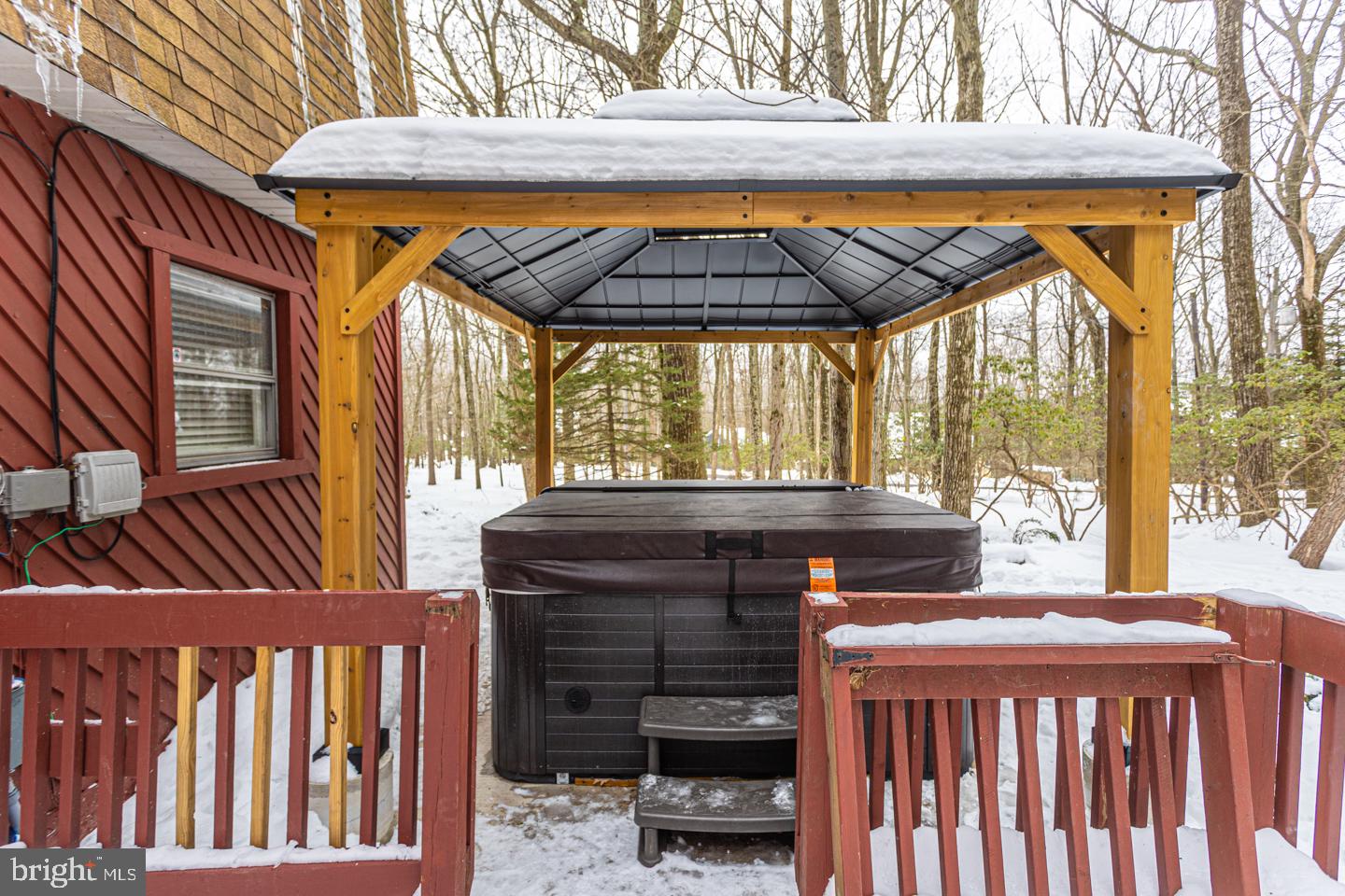 LAKE HARMOY ESTATES - Residential